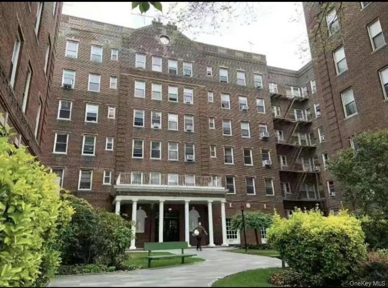 #1 photo, 141-25 Northern Boulevard, クイーンズ区 Flushing , NY 11354