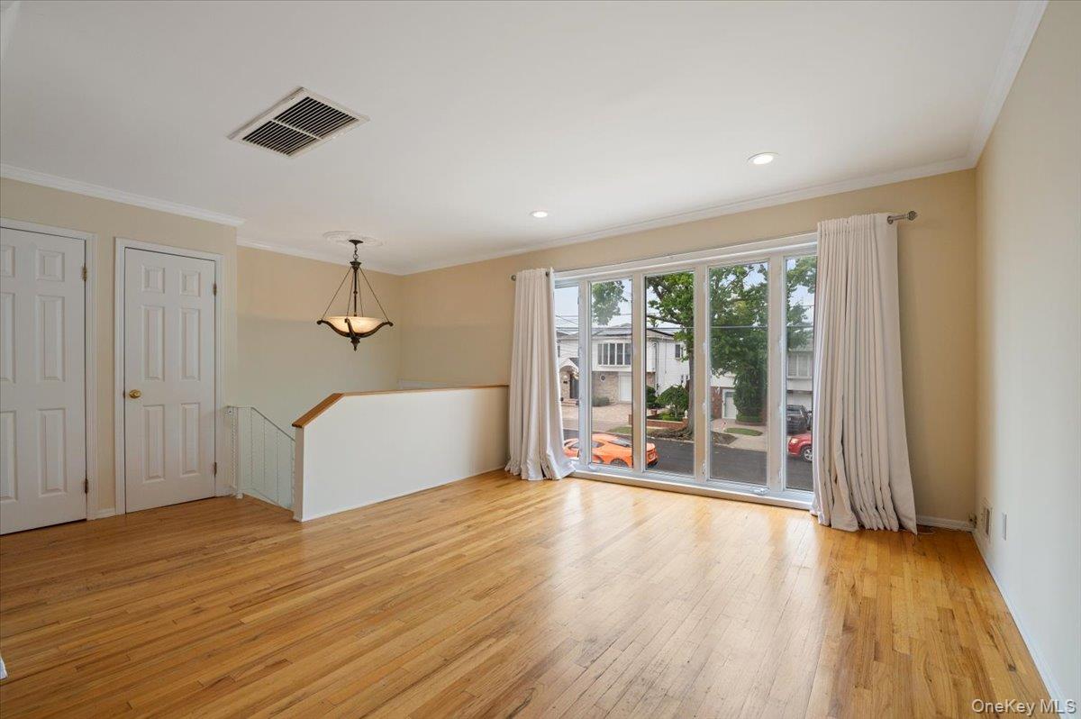 #13 photo, 16419 89th Street, Howard Beach , NY 11414