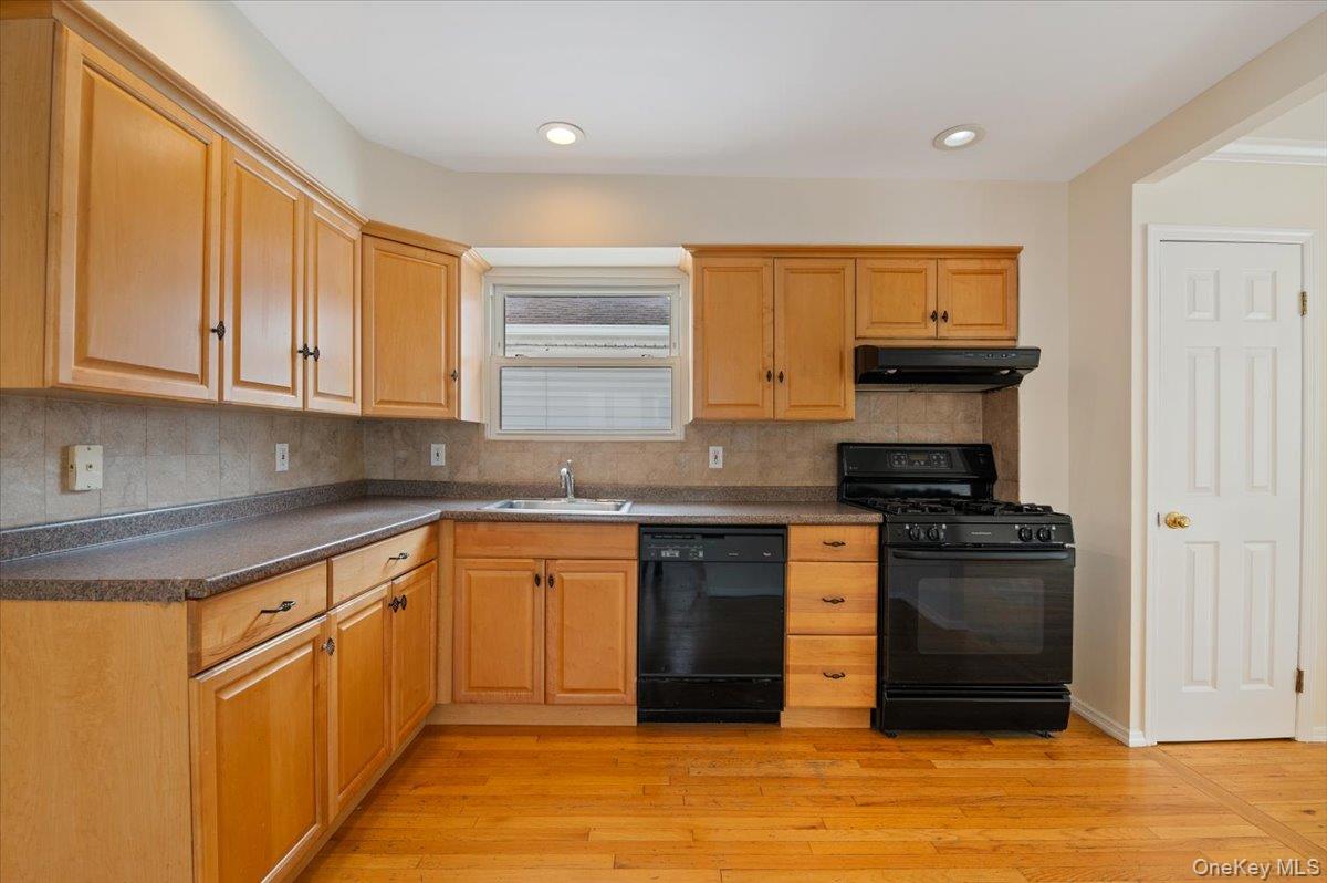 #15 photo, 16419 89th Street, Howard Beach , NY 11414