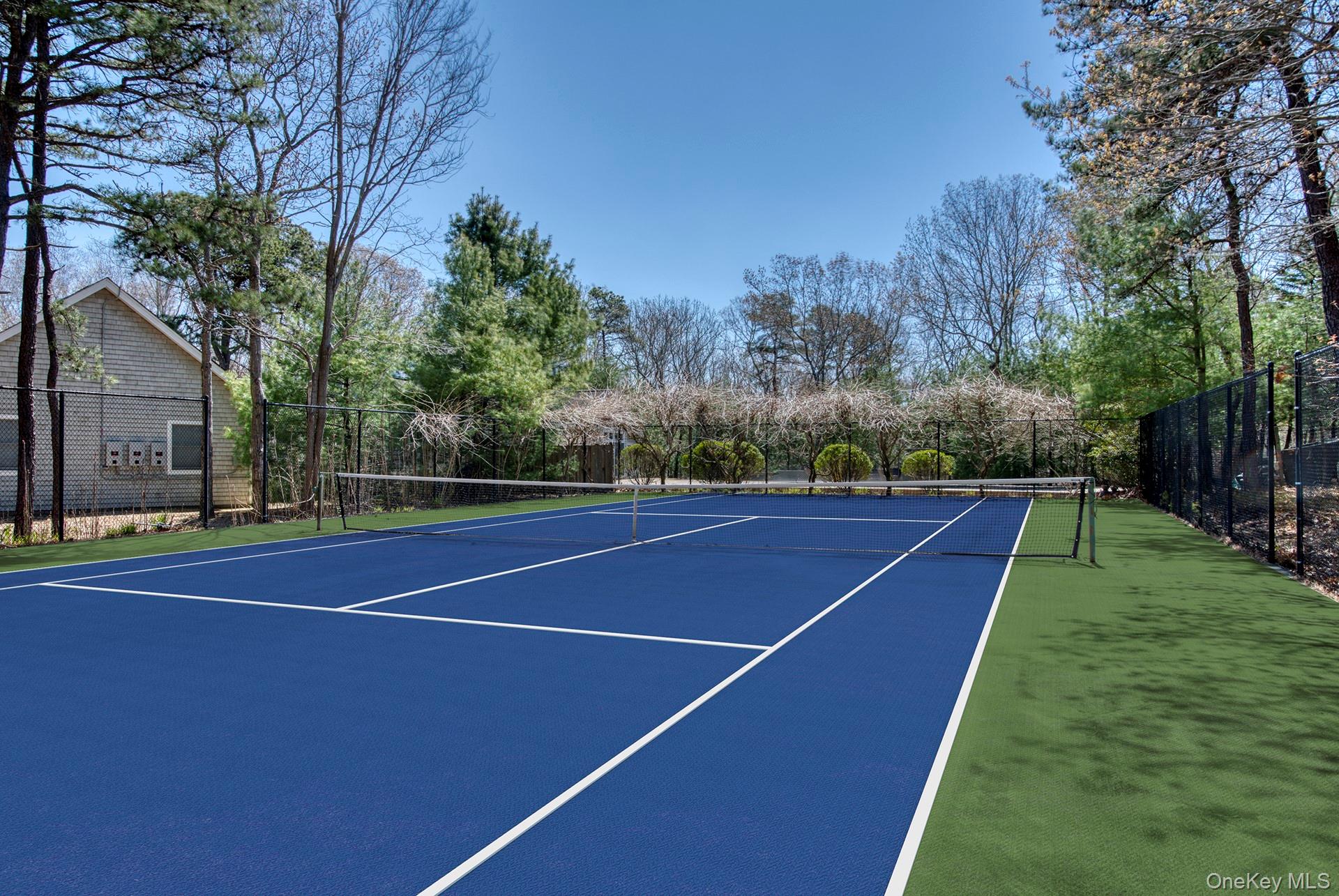 #1 photo, 492 East Hampton Sag Harbor Turnpike, East Hampton , NY 11975