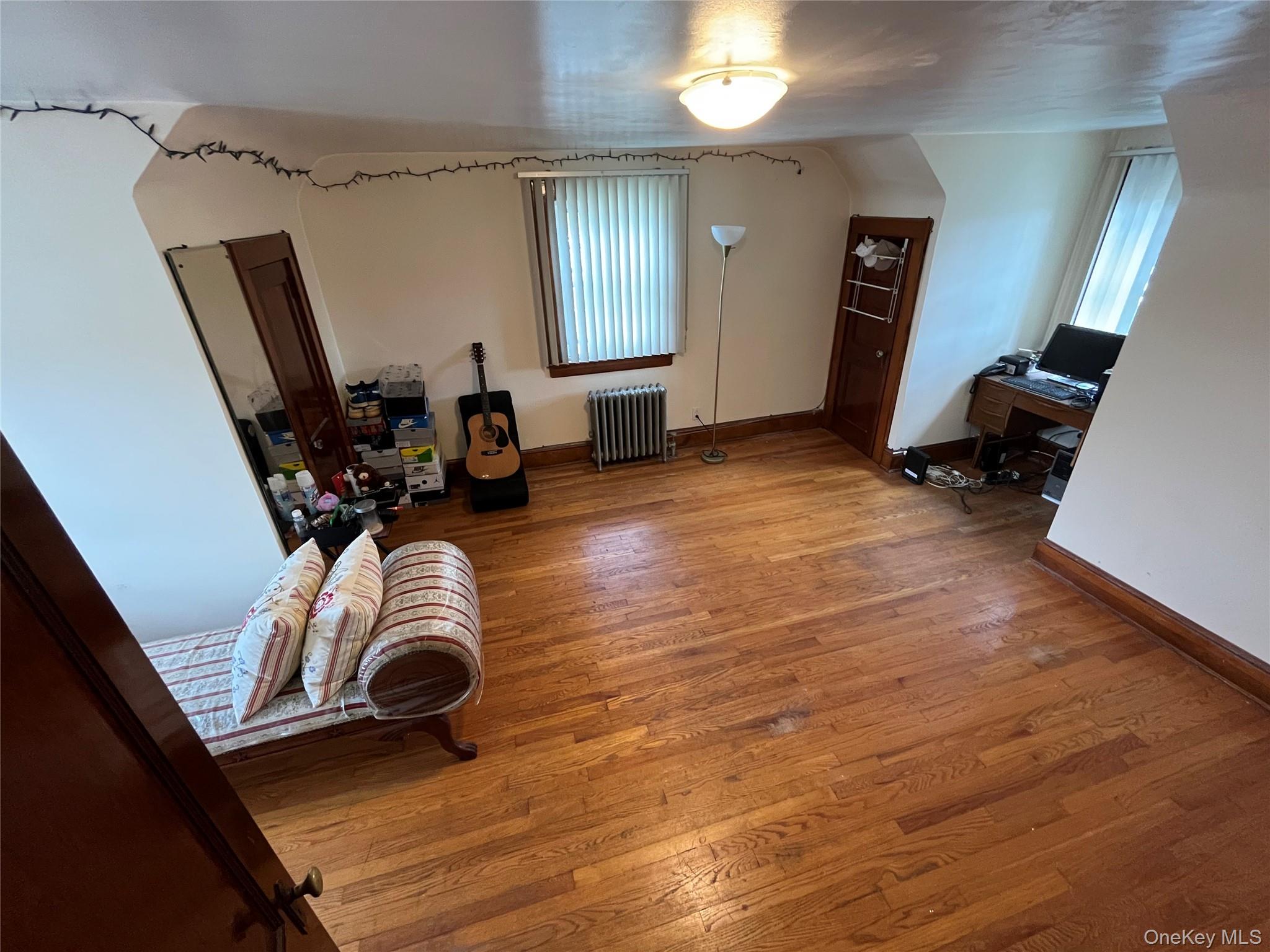 #6 photo, 75 Brefni Street, サフォーク郡 Amityville , NY 11701