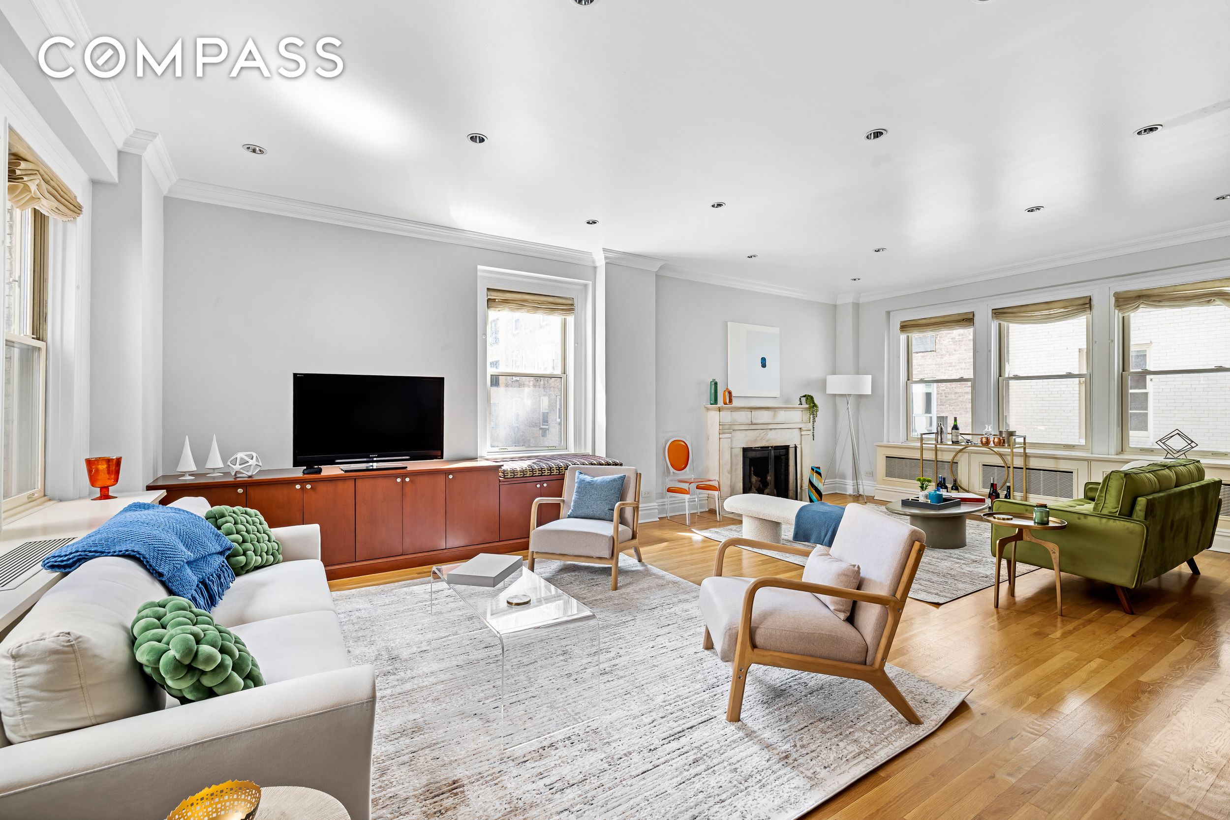 #1 photo, 829 Park Avenue, Lenox Hill , NY 10021