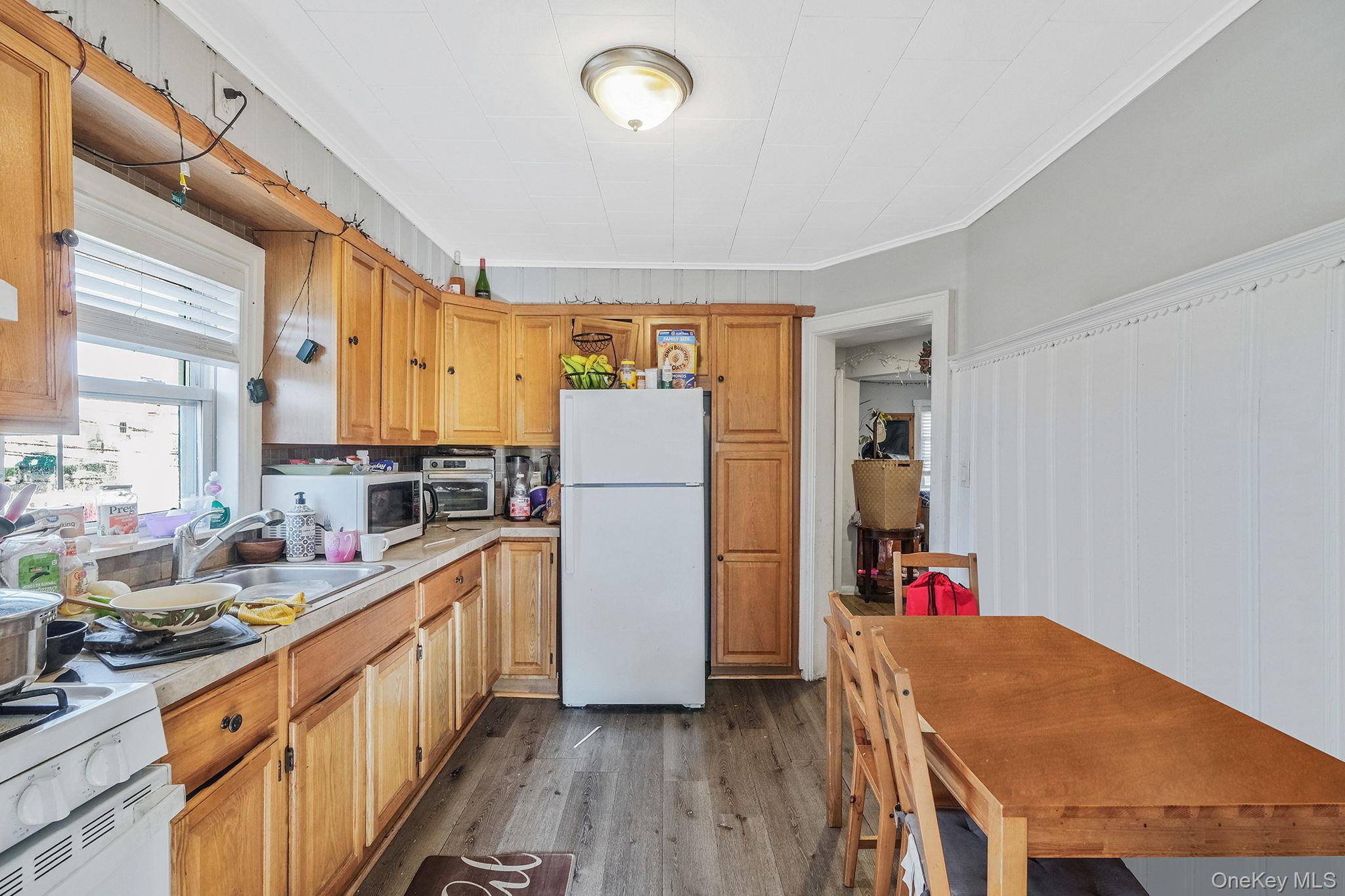 #18 photo, 54 S Centre Avenue, Rockville Centre , NY 11570