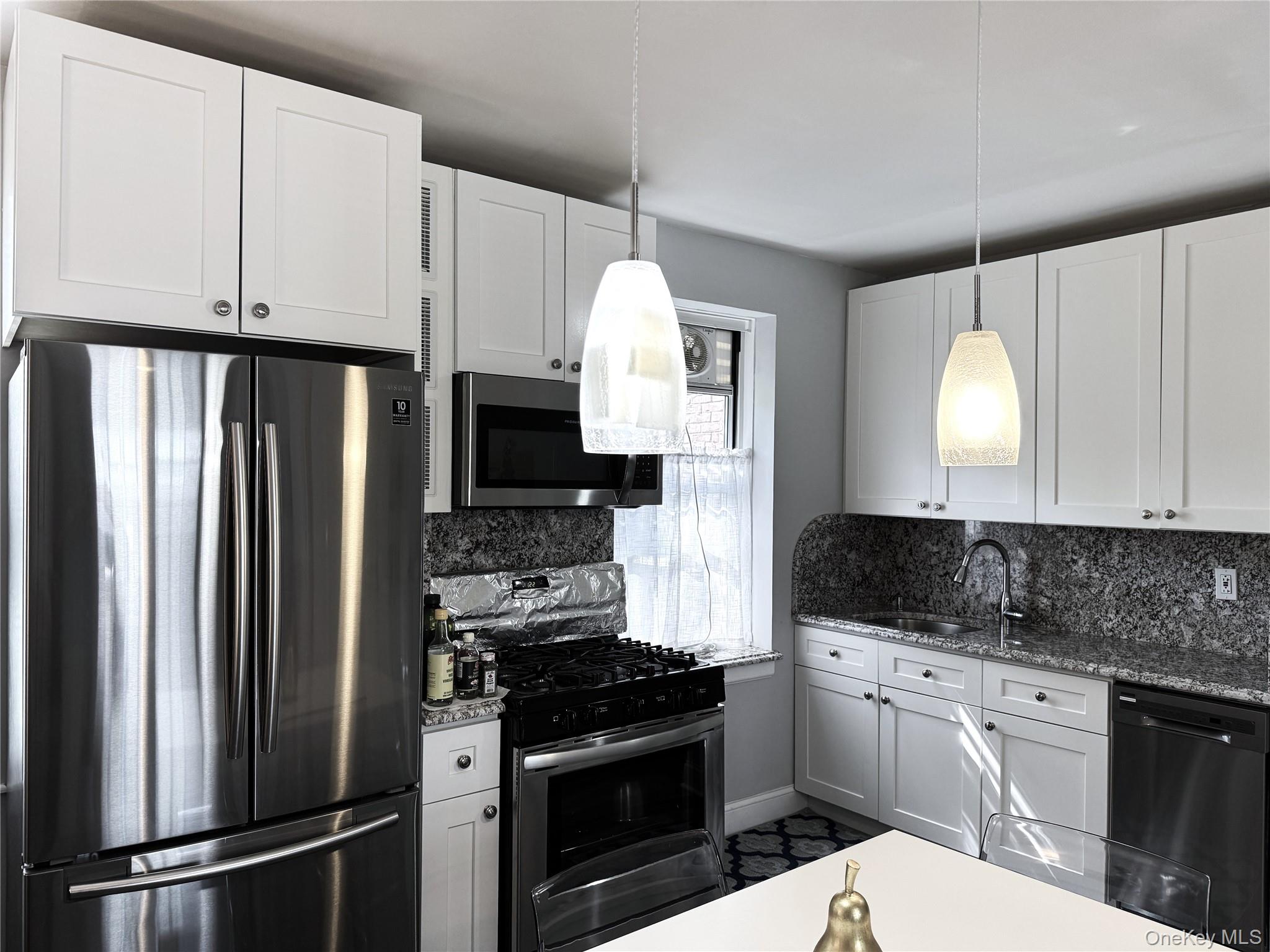 #5 photo, 141-12 78th Ave, クイーンズ区 Kew Garden Hills , NY 11367