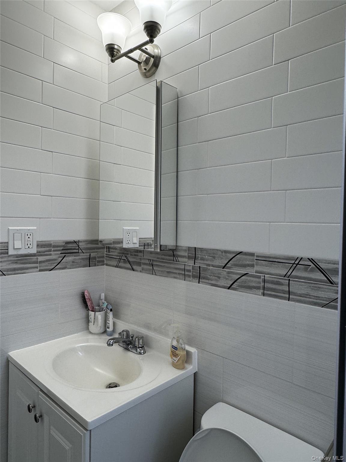 #9 photo, 141-12 78th Ave, クイーンズ区 Kew Garden Hills , NY 11367