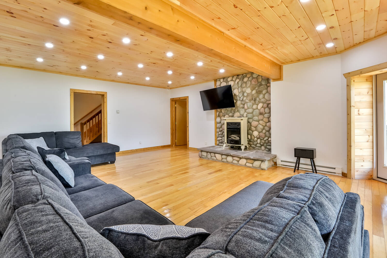 #47 photo, 151 Garfield Avenue, Hunter , NY 12442