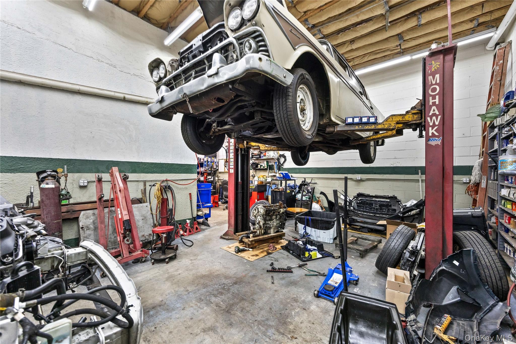 #13 photo, 120 S 2nd Street, New Hyde Park , NY 11040