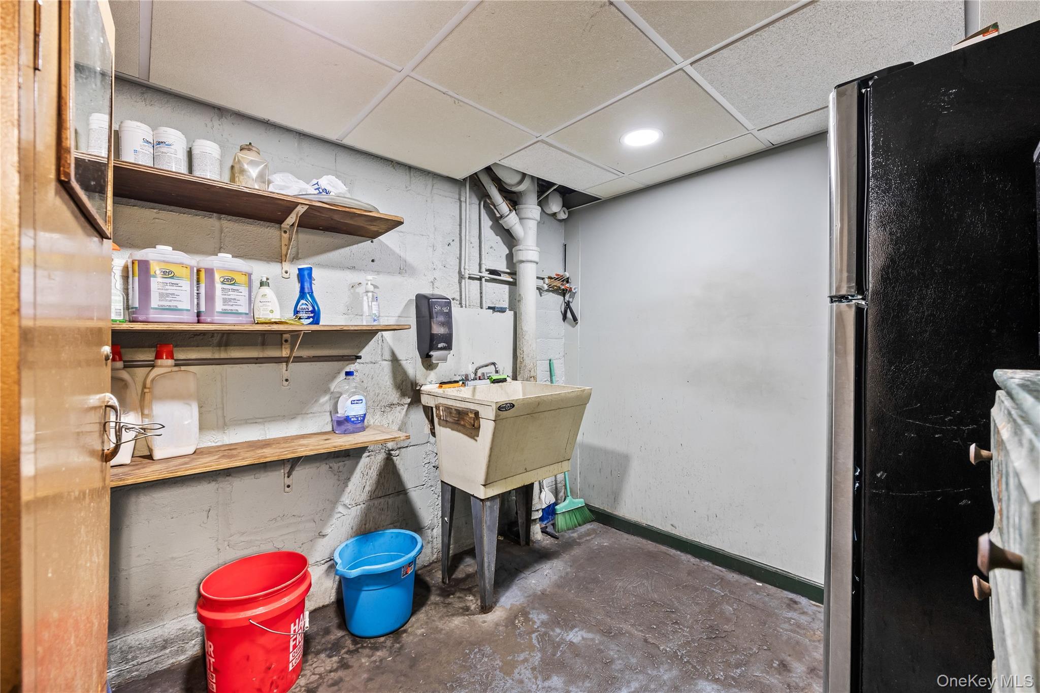 #16 photo, 120 S 2nd Street, New Hyde Park , NY 11040