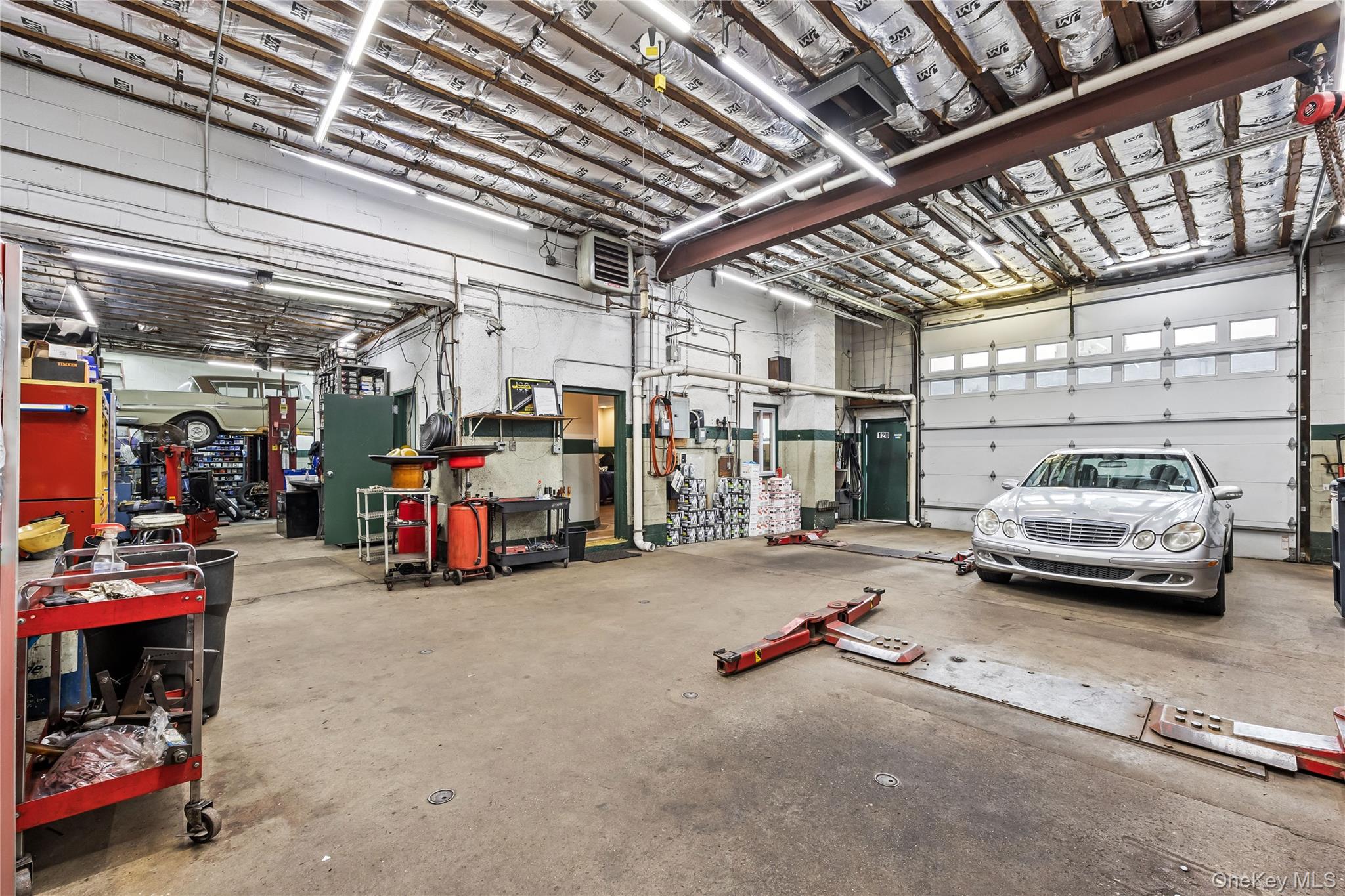 #5 photo, 120 S 2nd Street, New Hyde Park , NY 11040