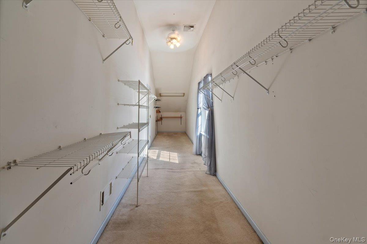 #17 photo, 70 Oak Pond Lane, Mahopac , NY 10541