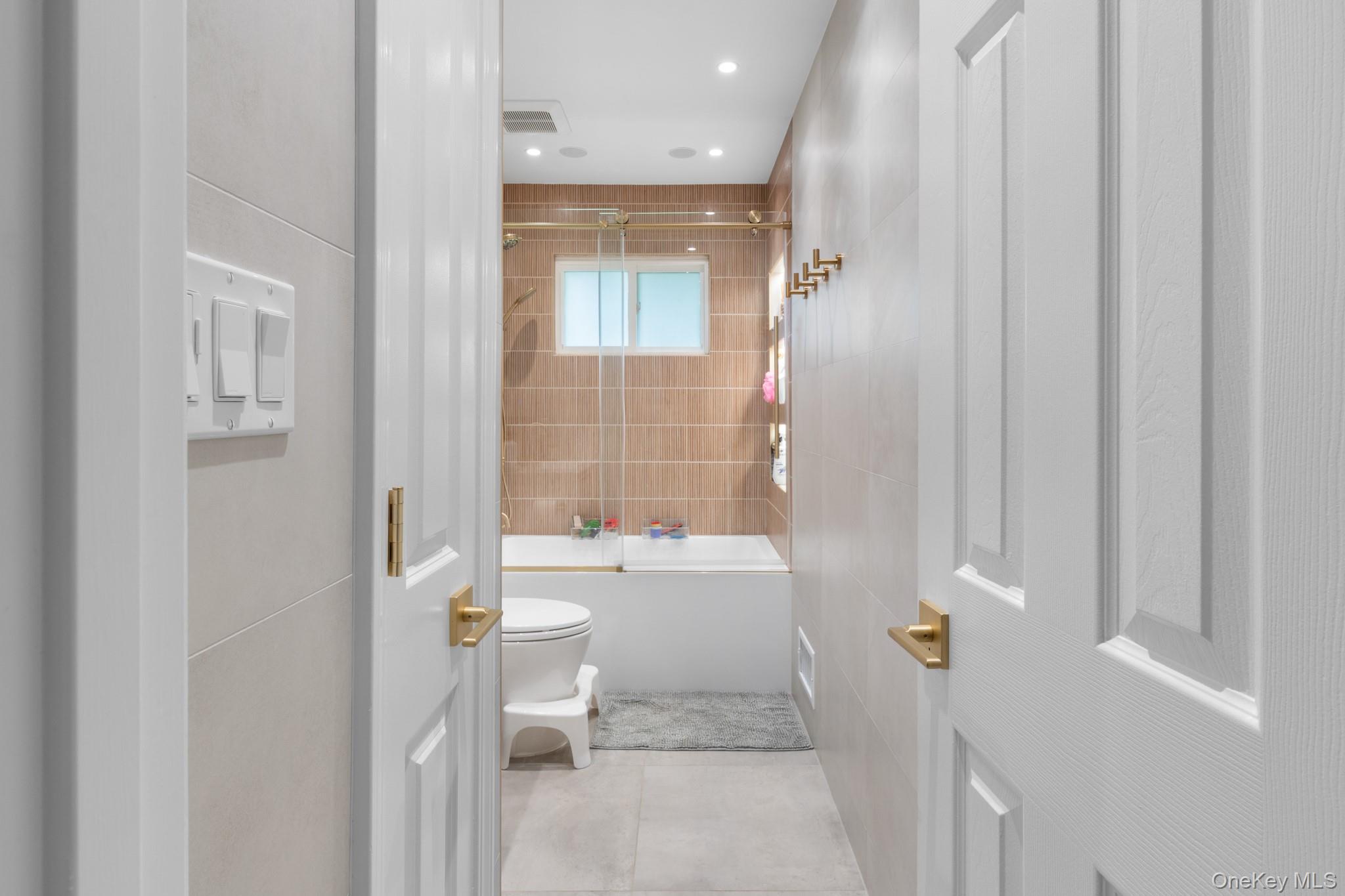 #16 photo, 1 Phillips Drive, Airmont , NY 10901