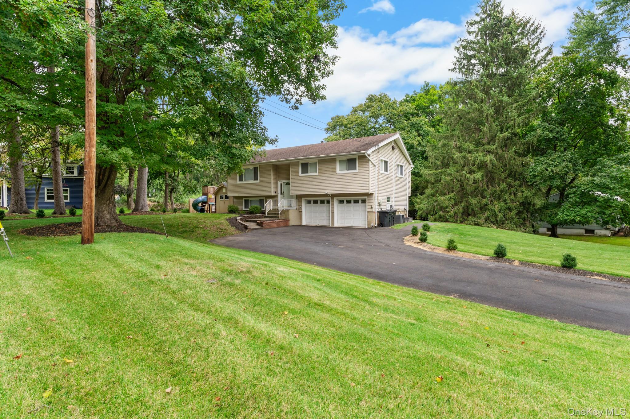 #2 photo, 1 Phillips Drive, Airmont , NY 10901