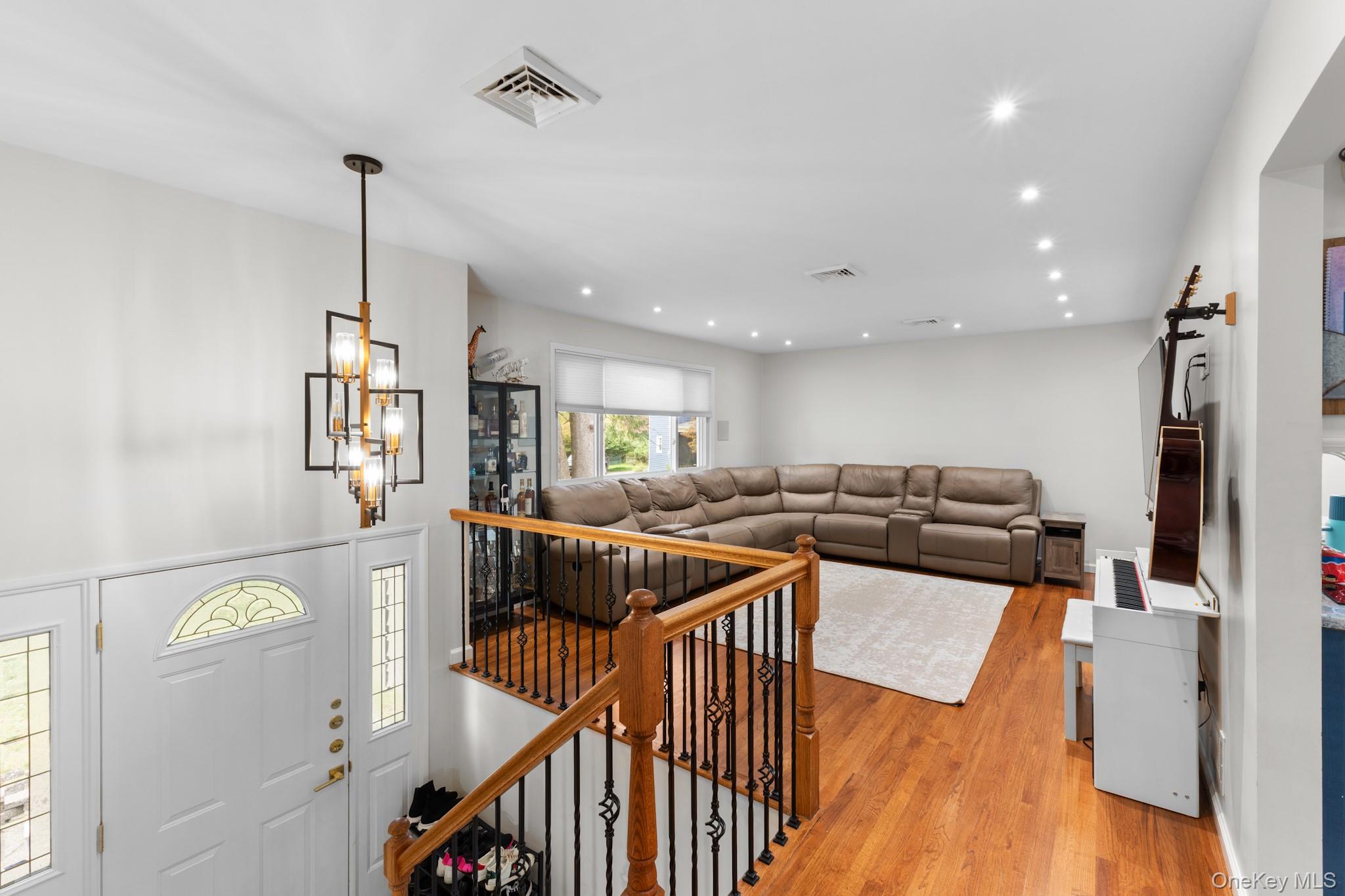 #5 photo, 1 Phillips Drive, Airmont , NY 10901