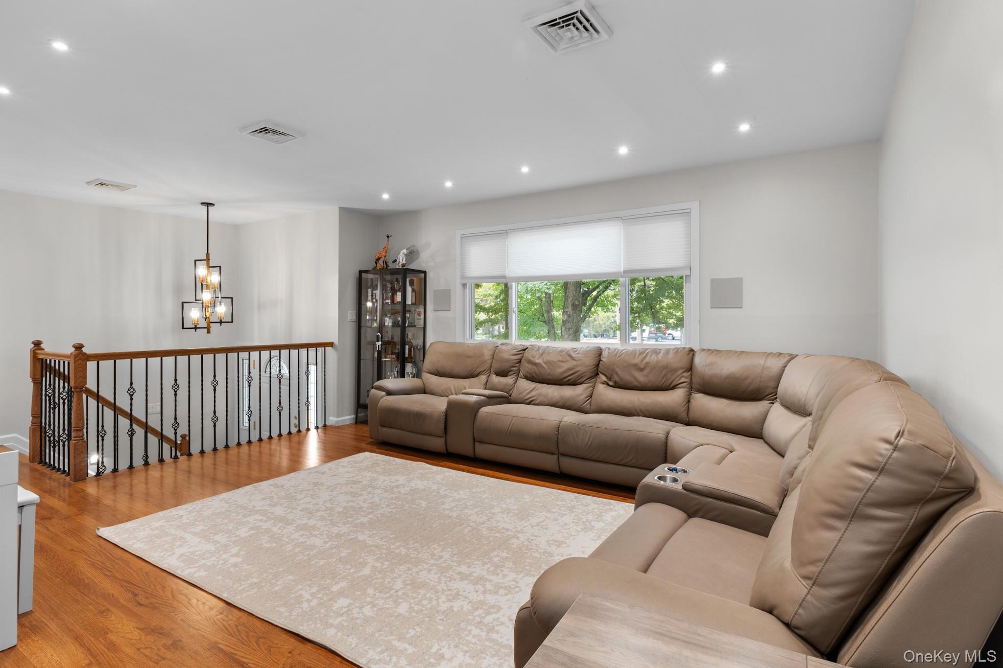 #6 photo, 1 Phillips Drive, Airmont , NY 10901