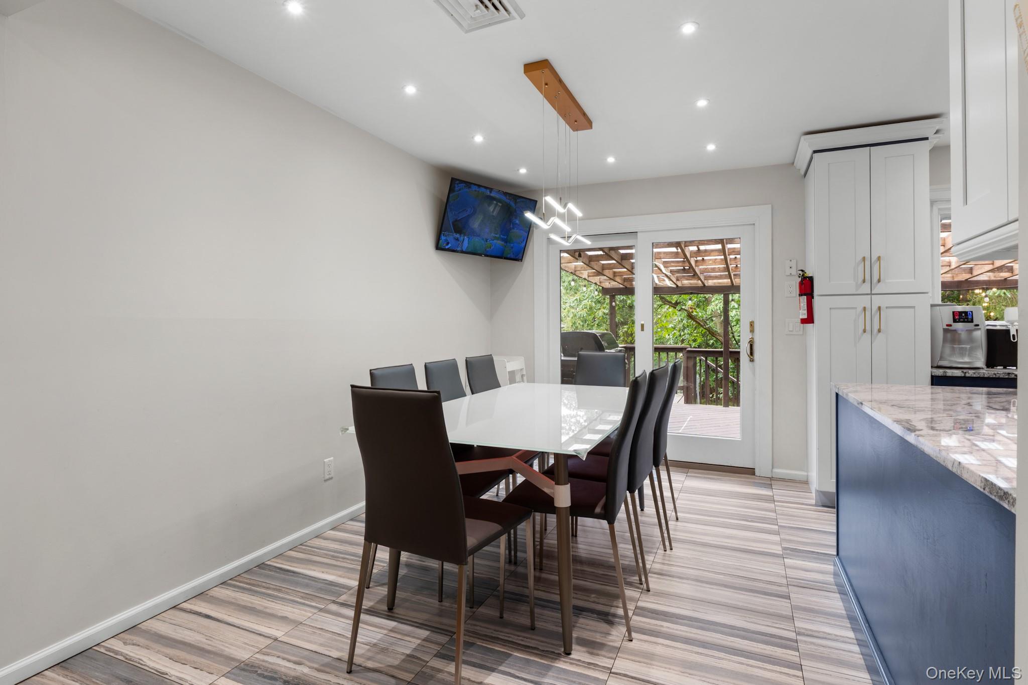 #8 photo, 1 Phillips Drive, Airmont , NY 10901