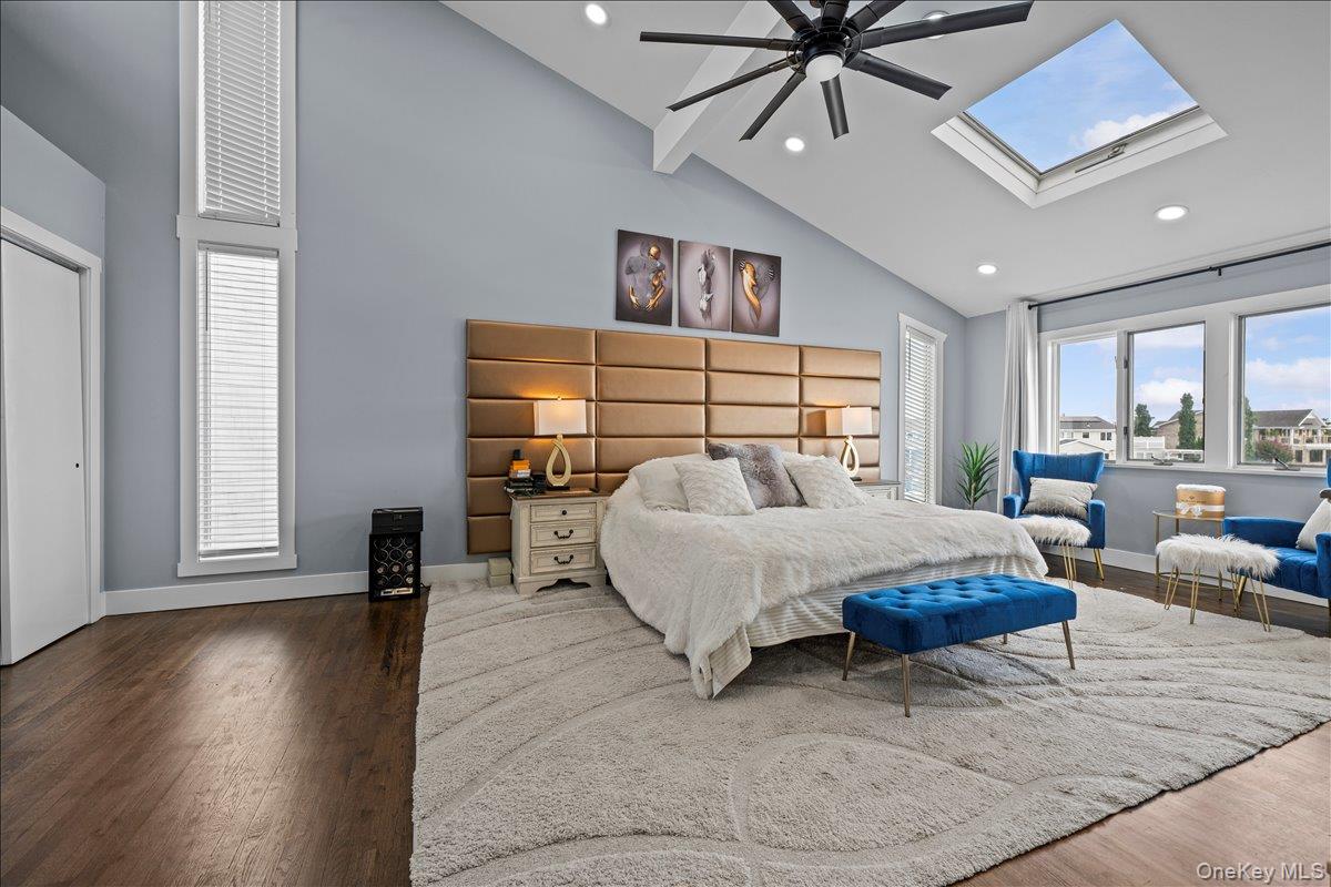 #16 photo, 4072 Darby Lane, Seaford , NY 11783