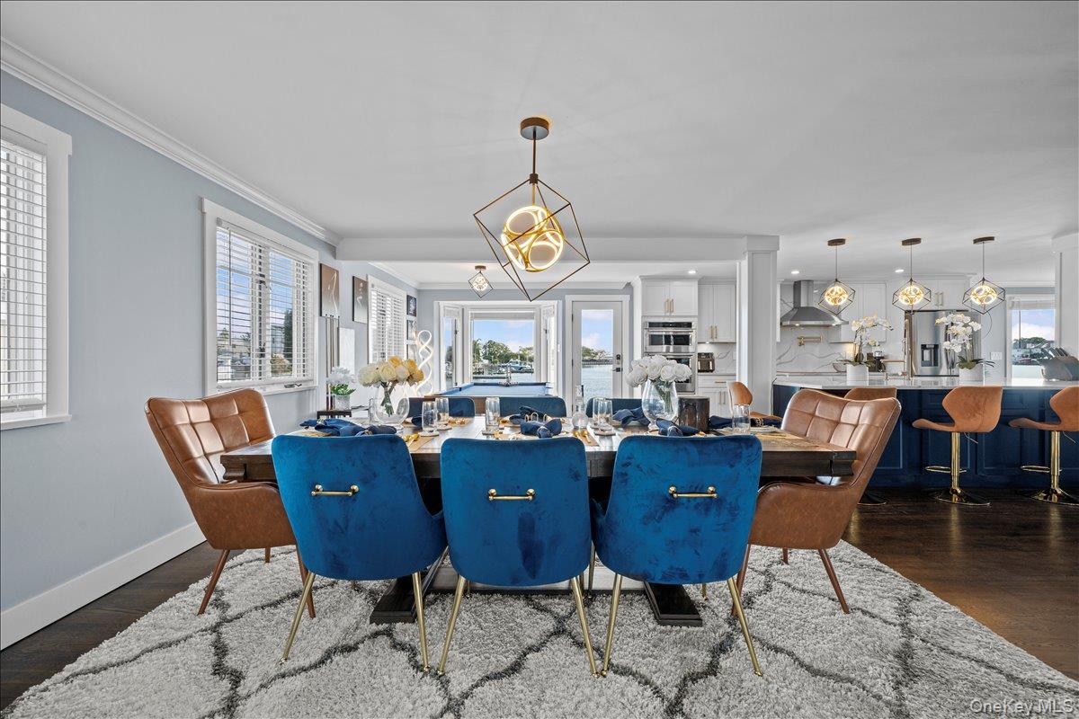 #4 photo, 4072 Darby Lane, Seaford , NY 11783