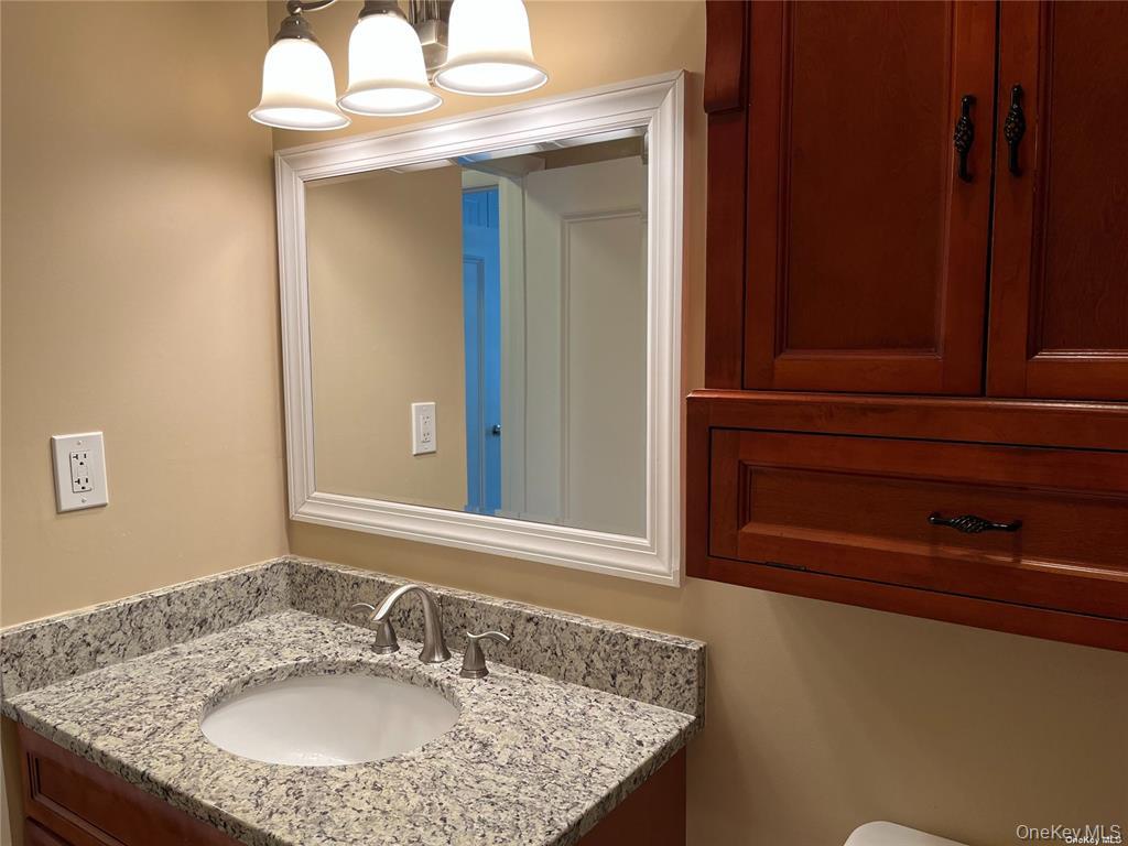 #13 photo, 424 Woodbridge Drive, サフォーク郡 Ridge , NY 11961