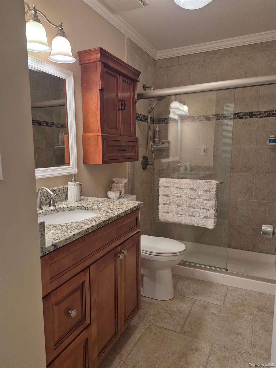 #14 photo, 424 Woodbridge Drive, サフォーク郡 Ridge , NY 11961