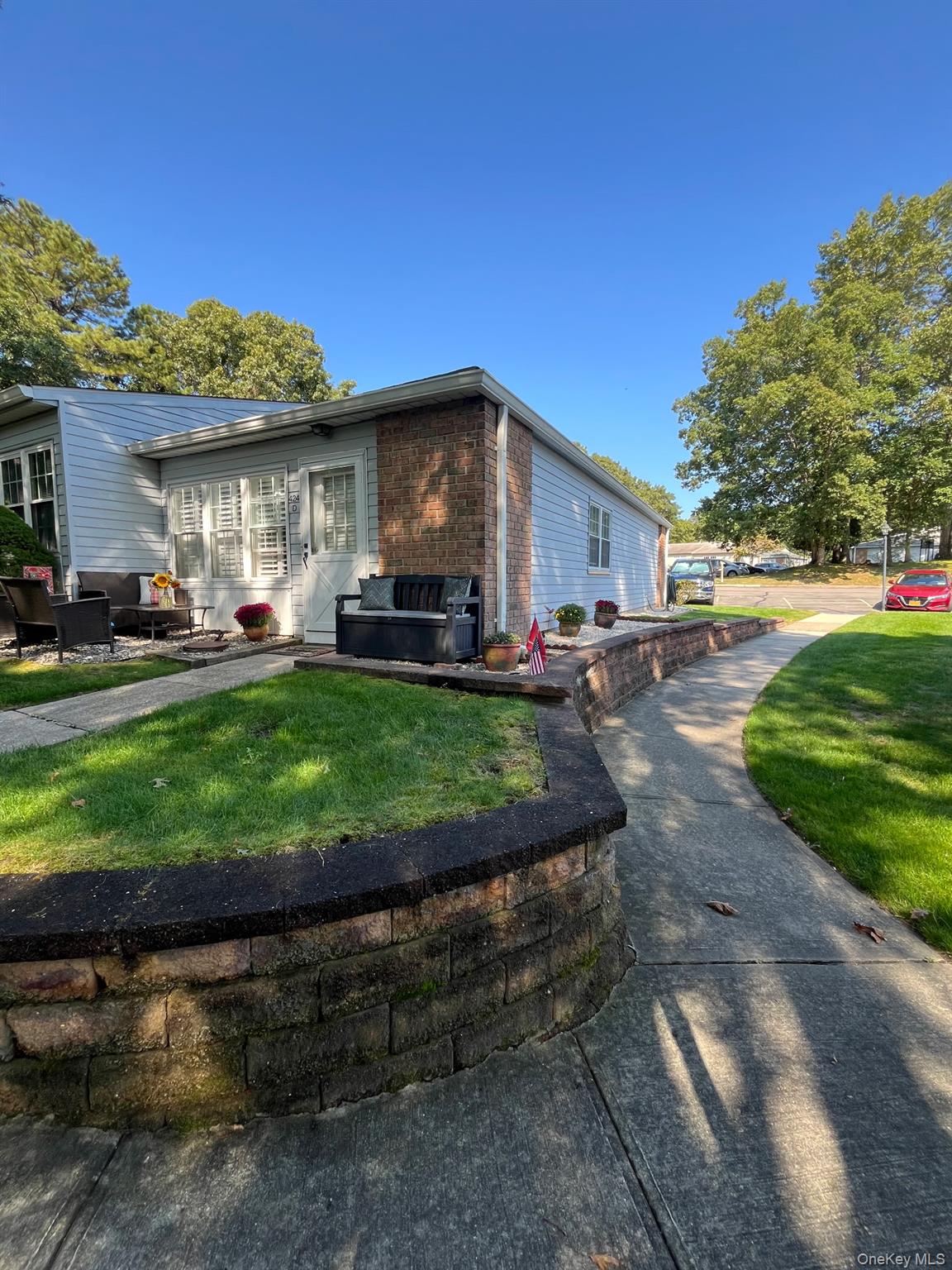 #2 photo, 424 Woodbridge Drive, サフォーク郡 Ridge , NY 11961