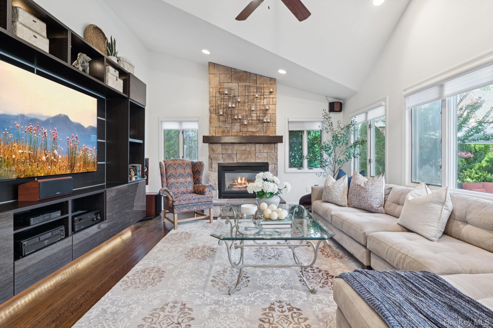 #10 photo, 85 Kilburn Road, Garden City , NY 11530