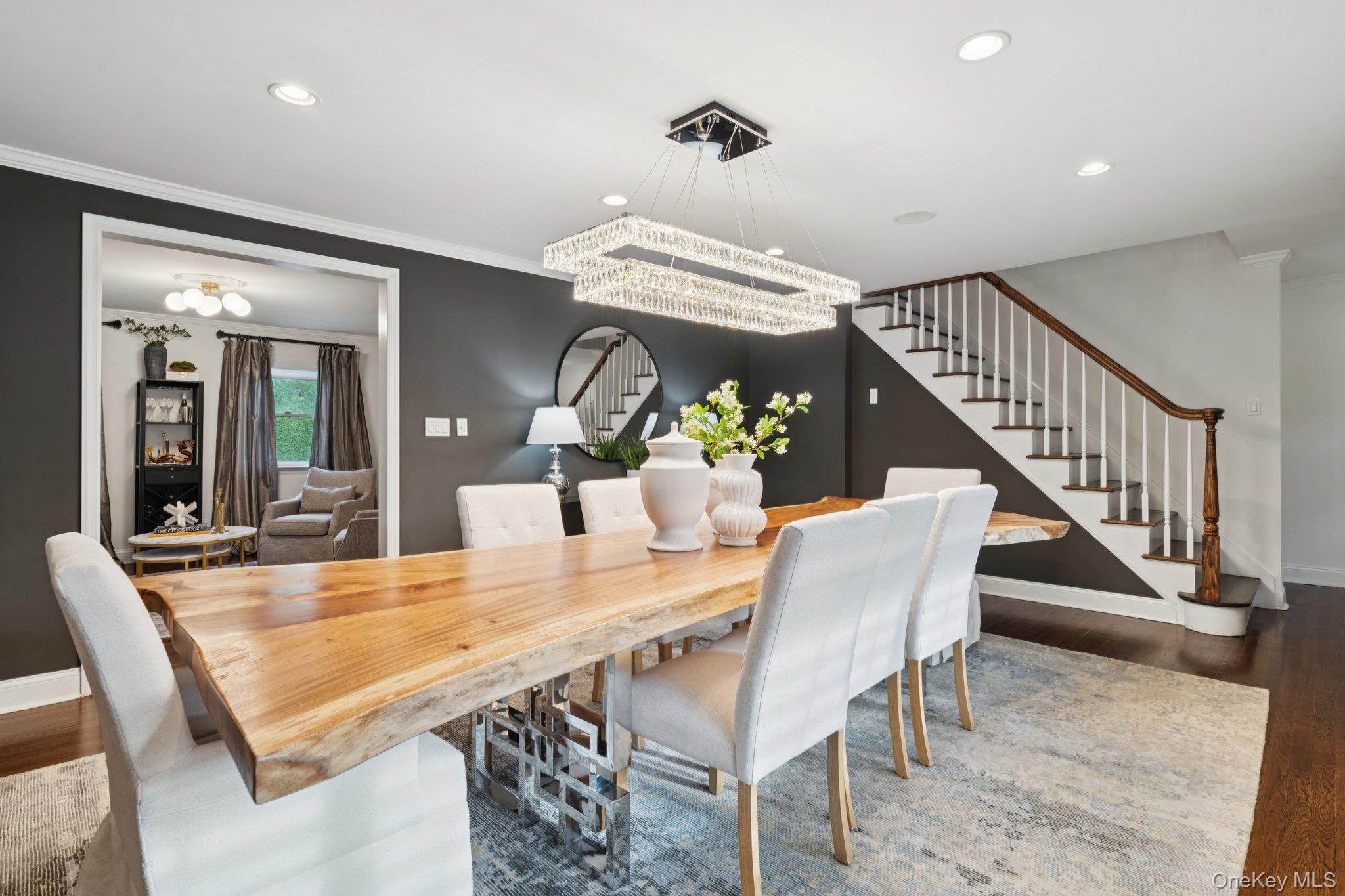 #7 photo, 85 Kilburn Road, Garden City , NY 11530