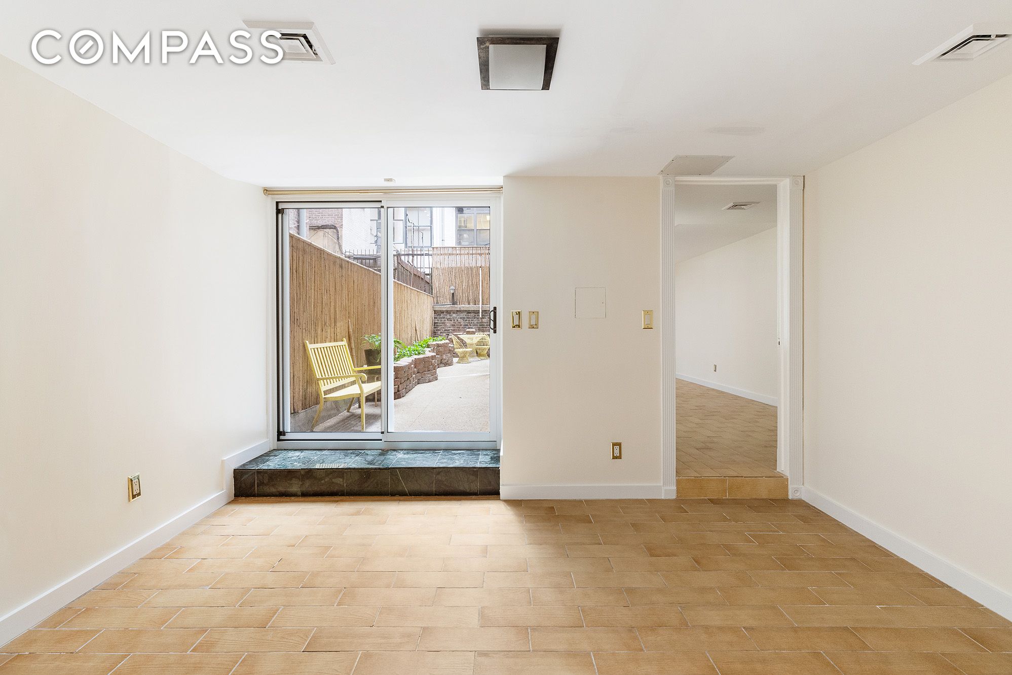 #18 photo, 23 E 81st Street, マンハッタン Upper East Side , NY 10028