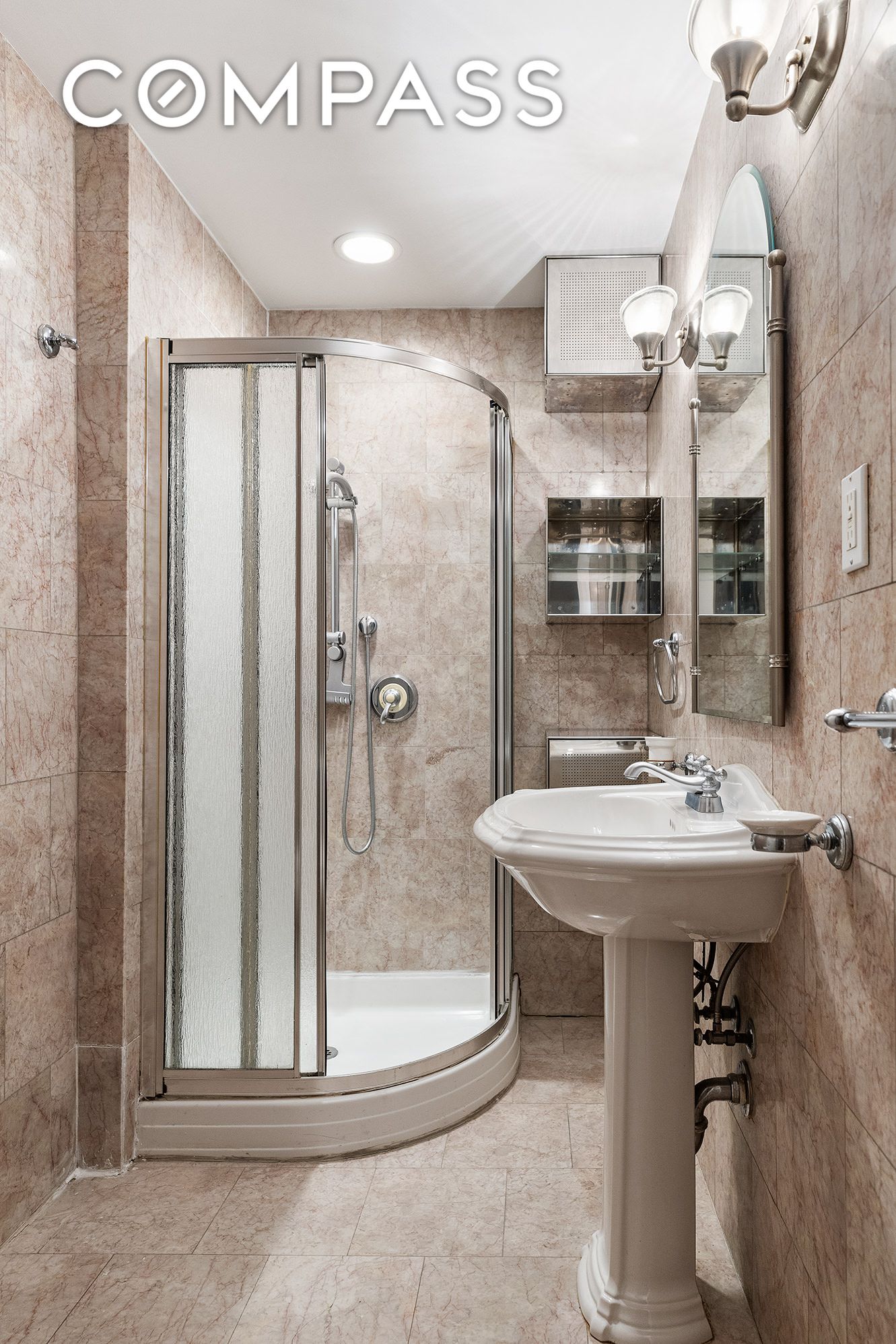 #8 photo, 23 E 81st Street, マンハッタン Upper East Side , NY 10028