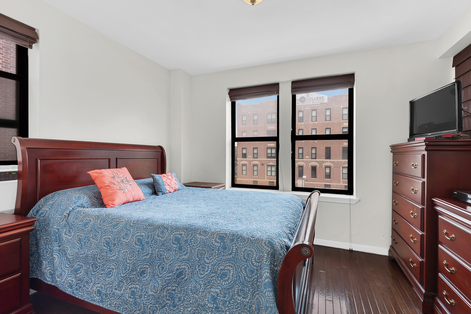 #6 photo, 1494 OCEAN Avenue, ブルックリン区 Midwood , NY 11230