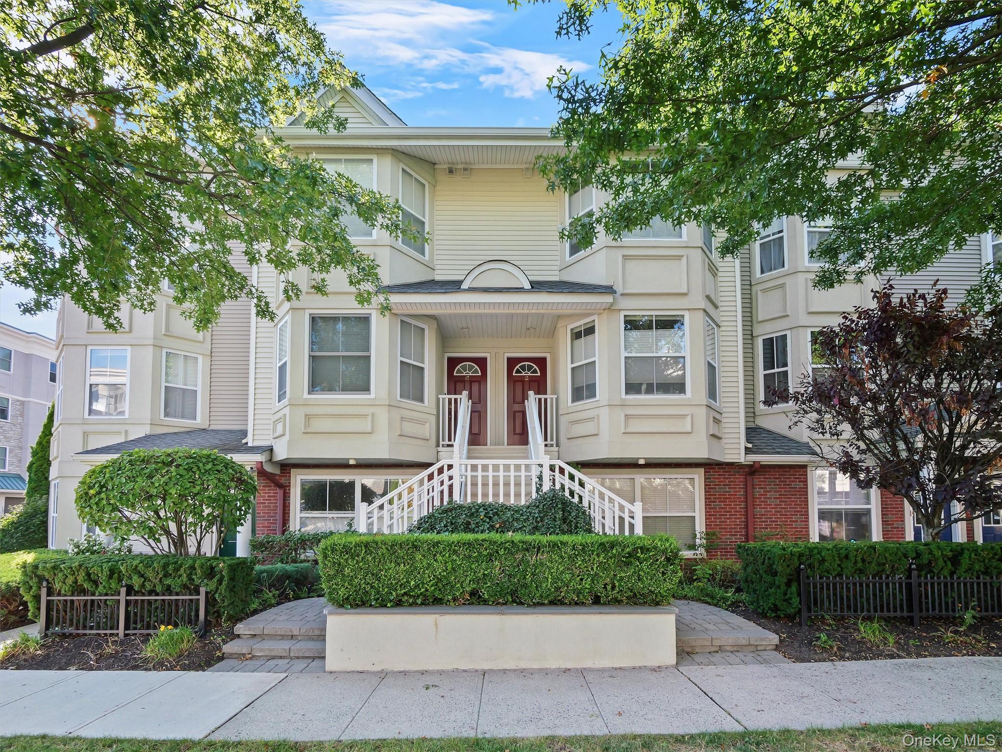 #1 photo, 37 Harbor Pointe Drive, Haverstraw , NY 10927