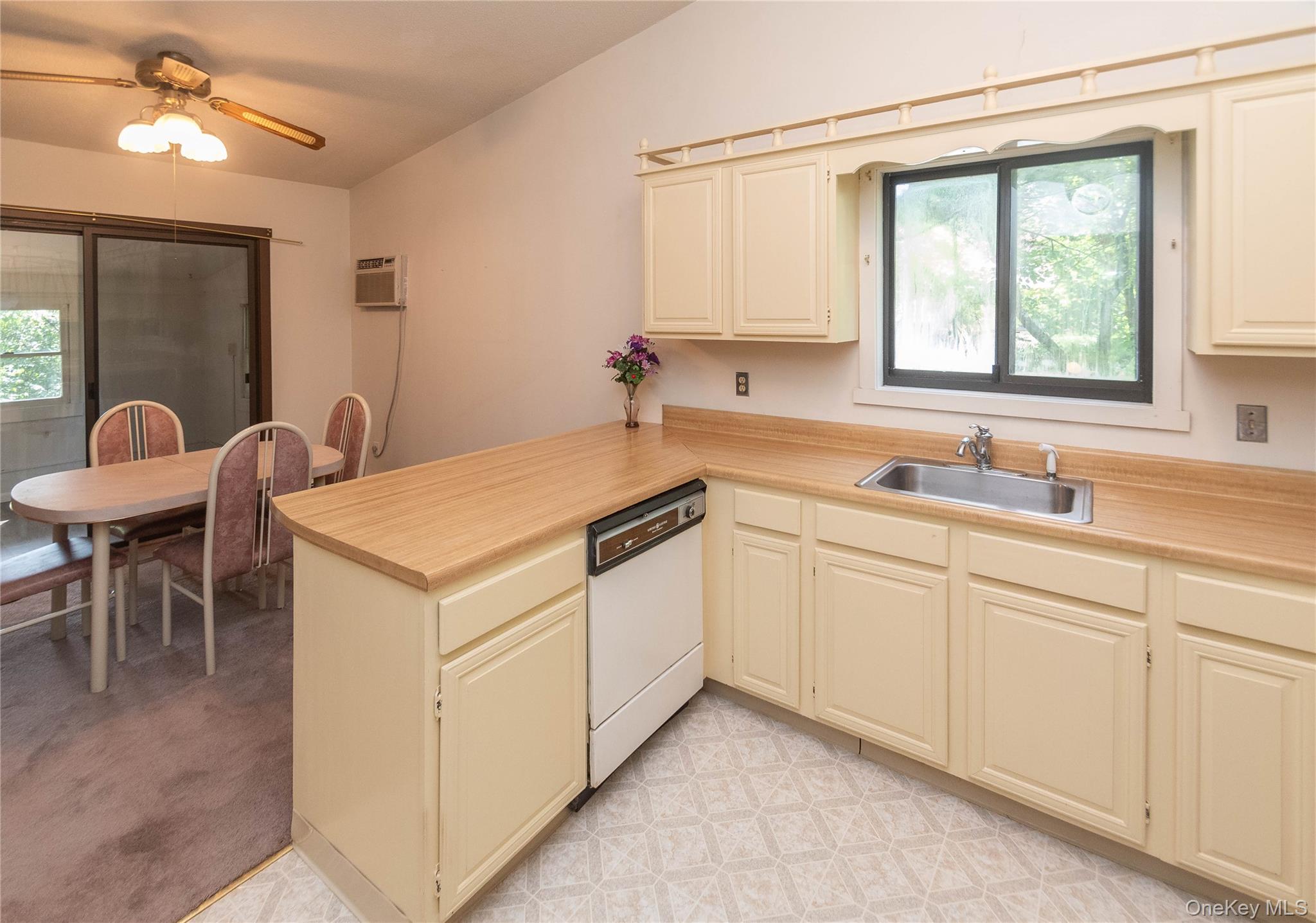 #15 photo, 16 Hilltop Circle, Fishkill , NY 12524