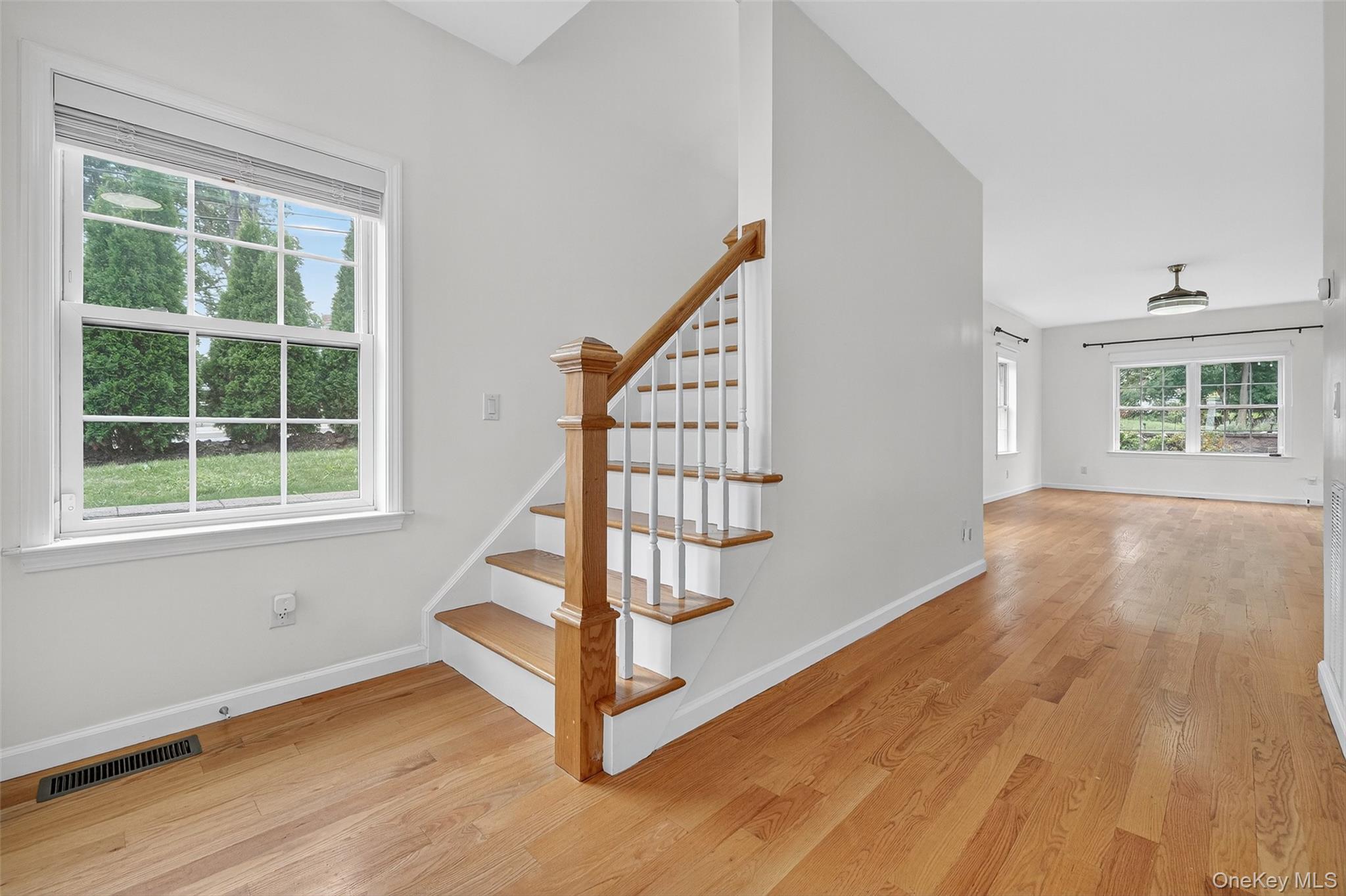 #4 photo, 42 E Vincent Street, Elmsford , NY 10523