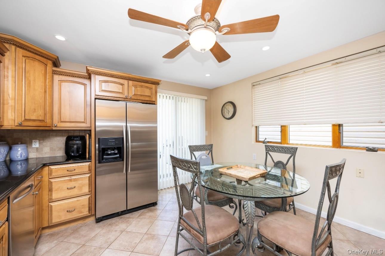 #10 photo, 70-13 Caldwell Avenue, Maspeth , NY 11378