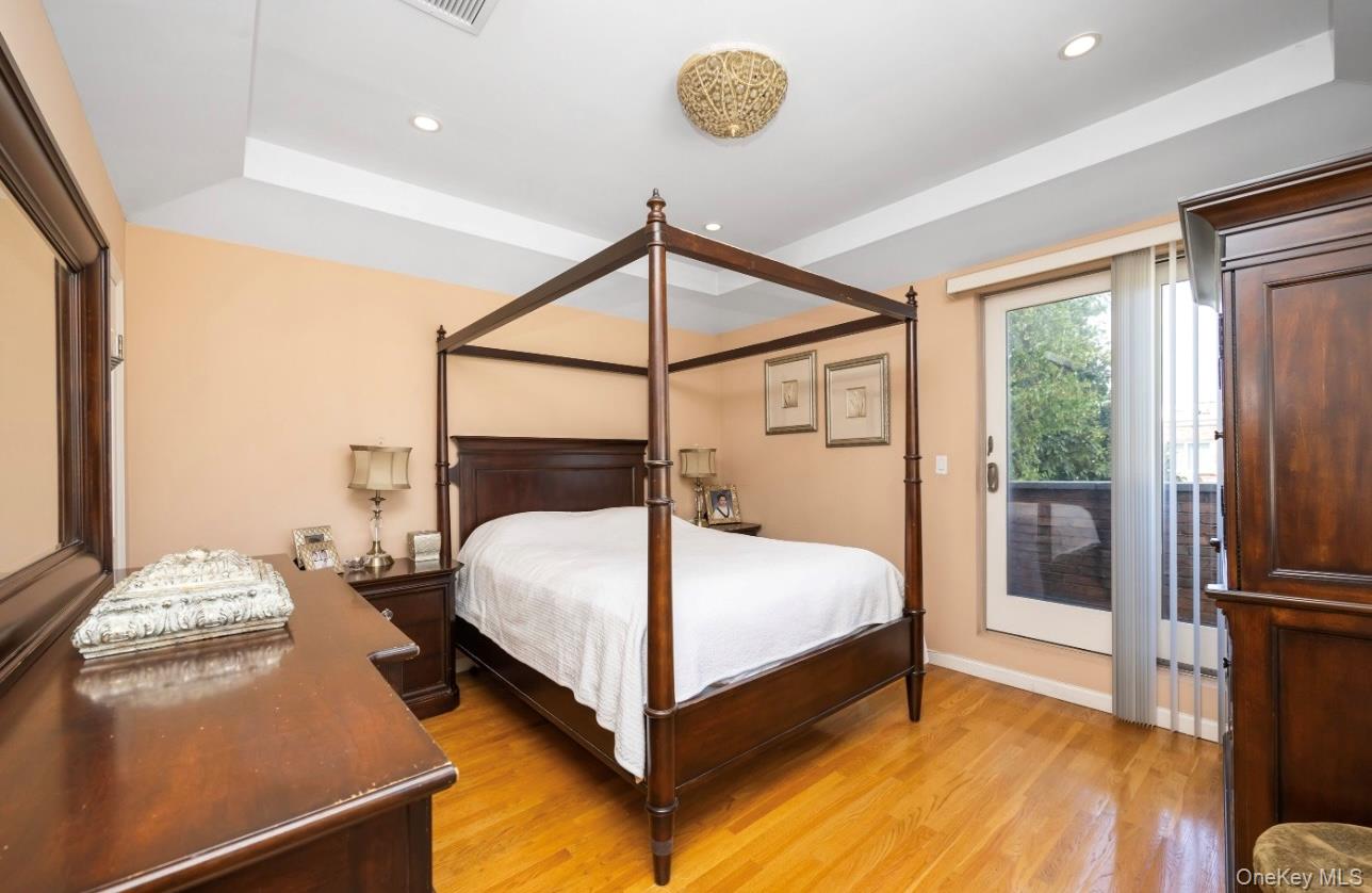 #14 photo, 70-13 Caldwell Avenue, Maspeth , NY 11378