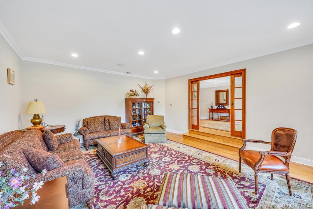 #13 photo, 40 Somerset Place, ناسو Syosset , NY 11791