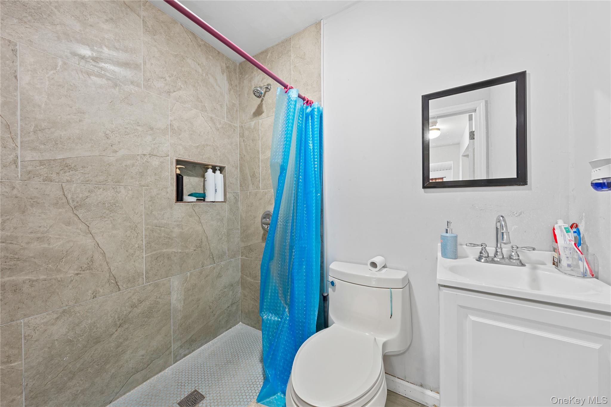 #17 photo, 16 Edwards Avenue, サフォーク郡 Calverton , NY 11933