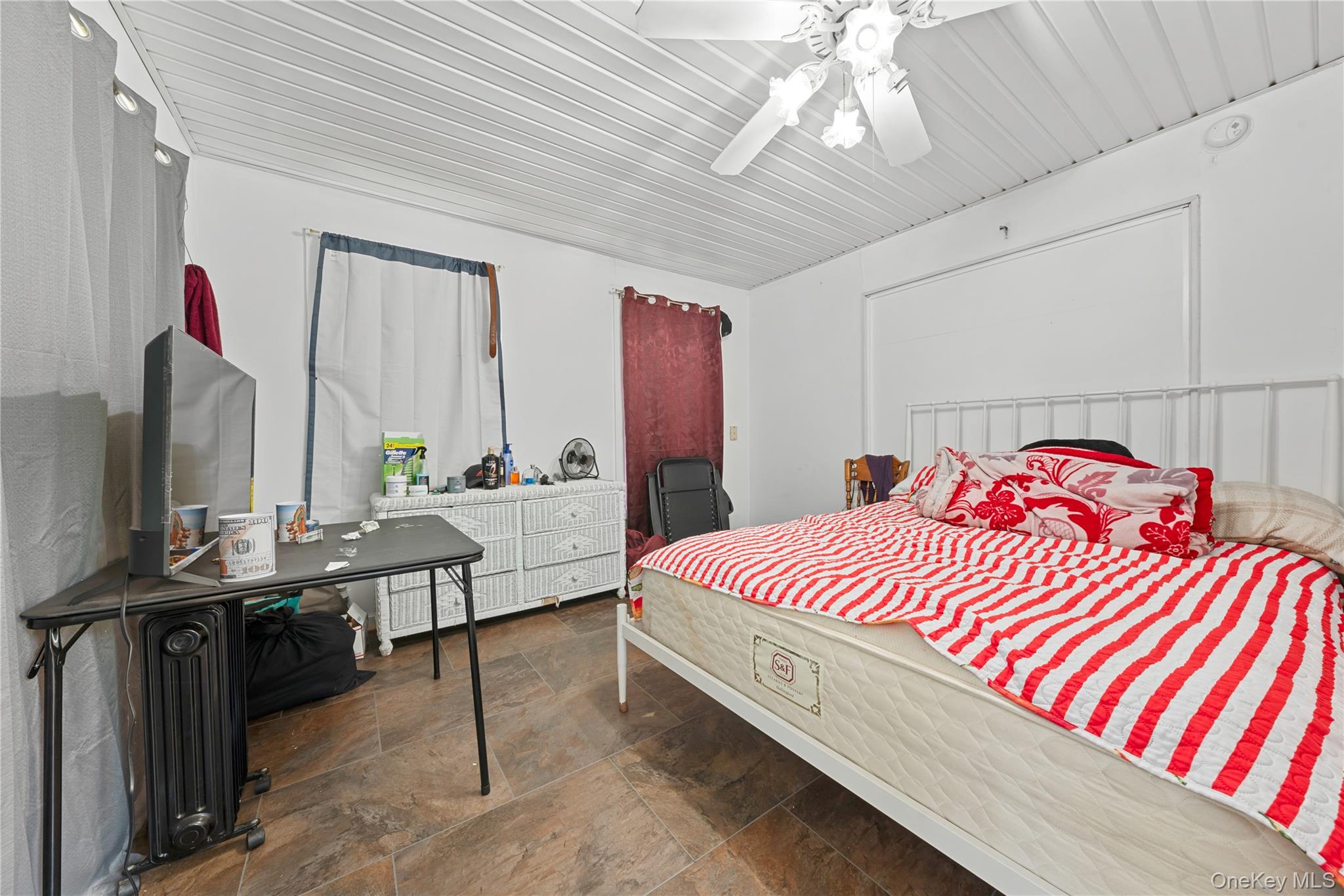 #18 photo, 16 Edwards Avenue, サフォーク郡 Calverton , NY 11933