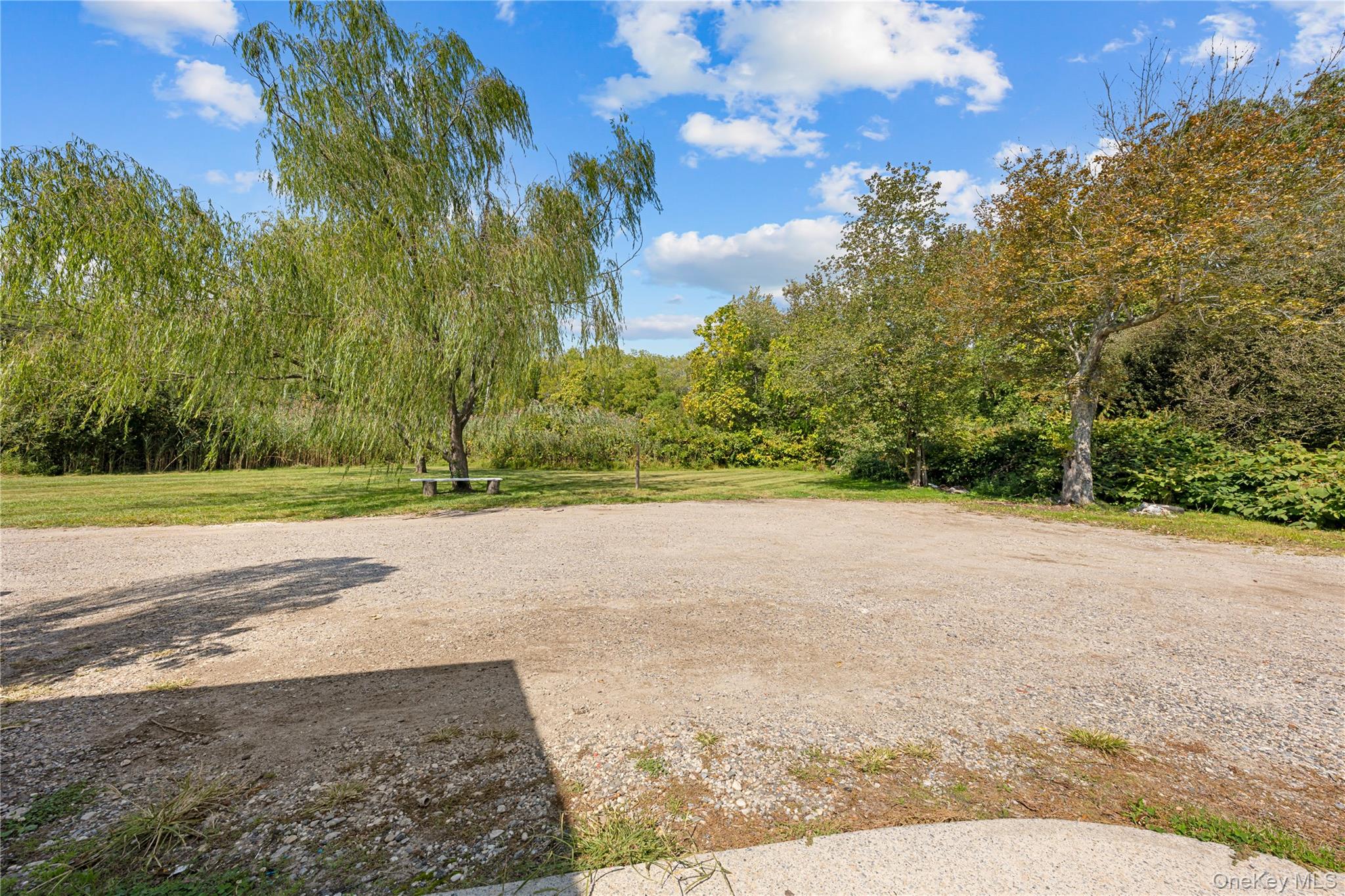 #20 photo, 16 Edwards Avenue, サフォーク郡 Calverton , NY 11933