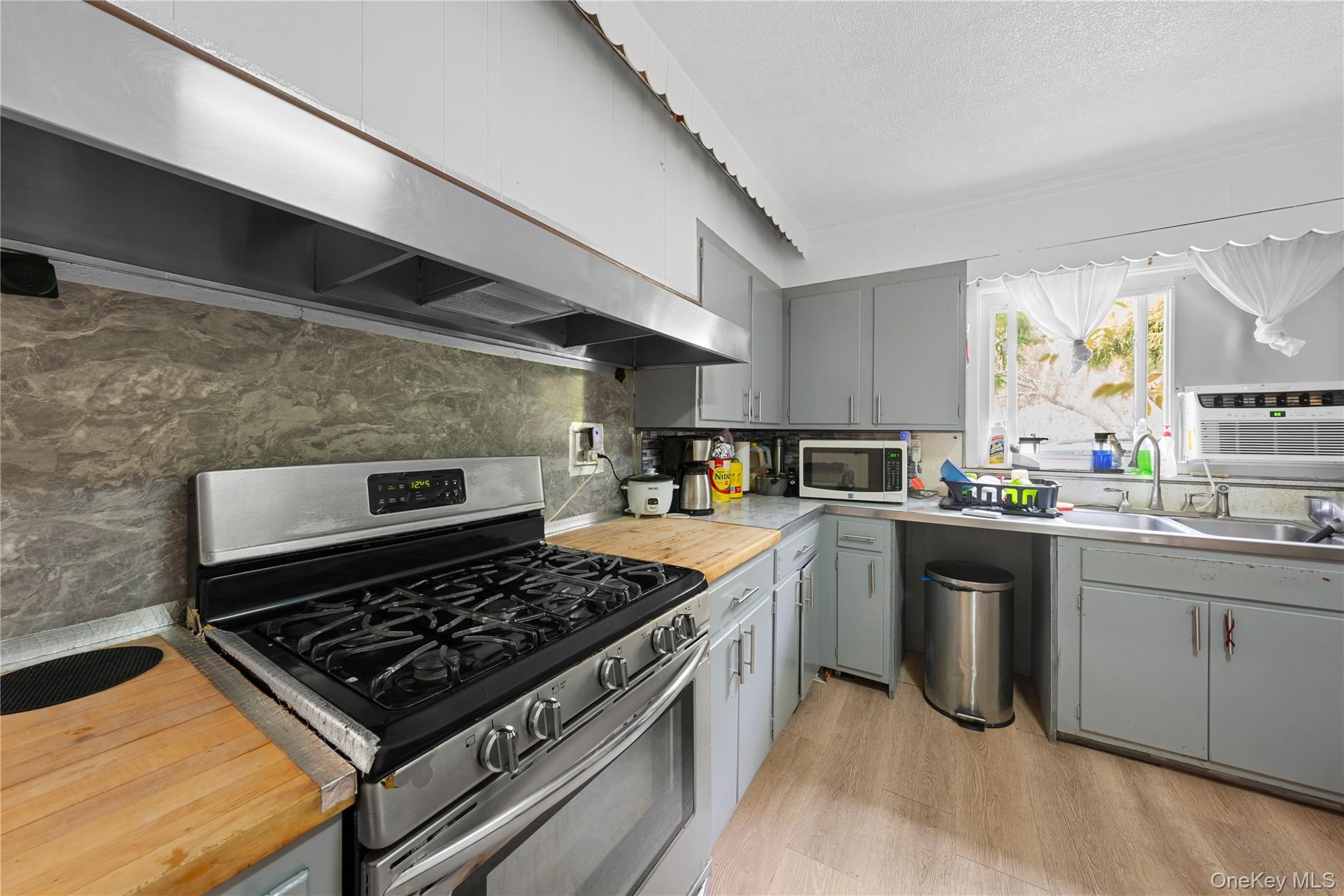 #8 photo, 16 Edwards Avenue, サフォーク郡 Calverton , NY 11933