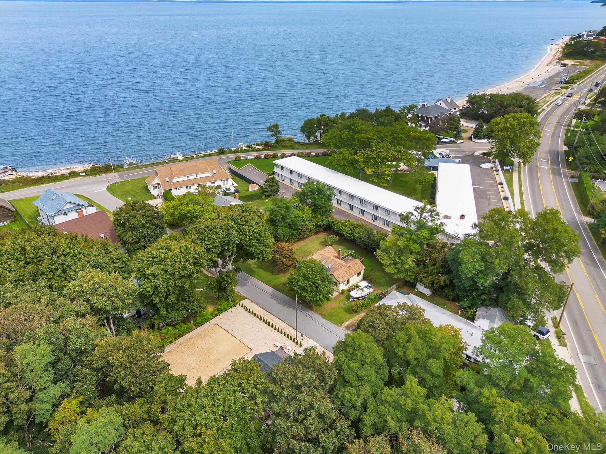 #4 photo, 150 Goldin Lane, サフォーク郡 Southold , NY 11971