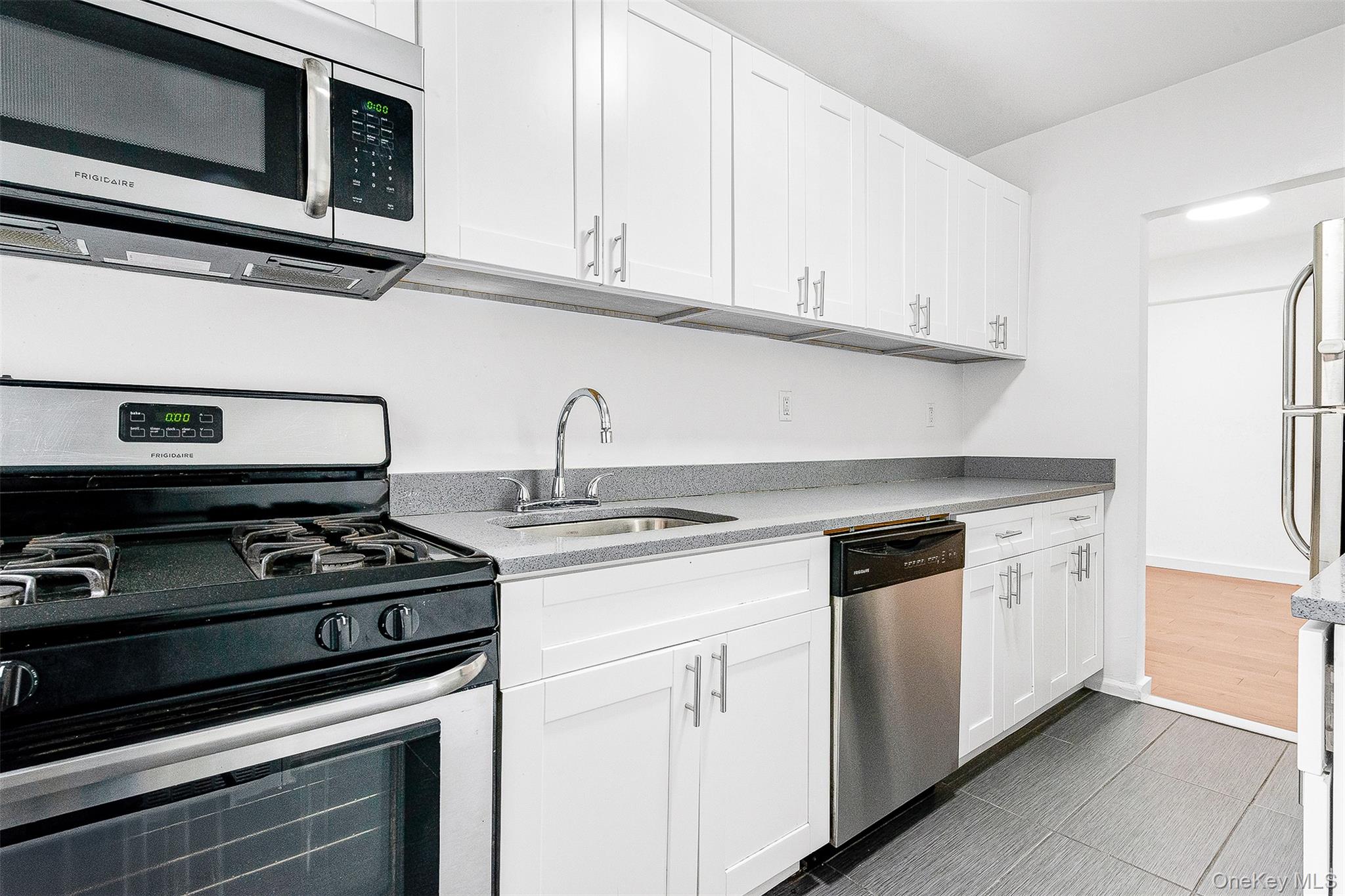 #16 photo, 103-25 68th Avenue, クイーンズ区 Forest Hills , NY 11375