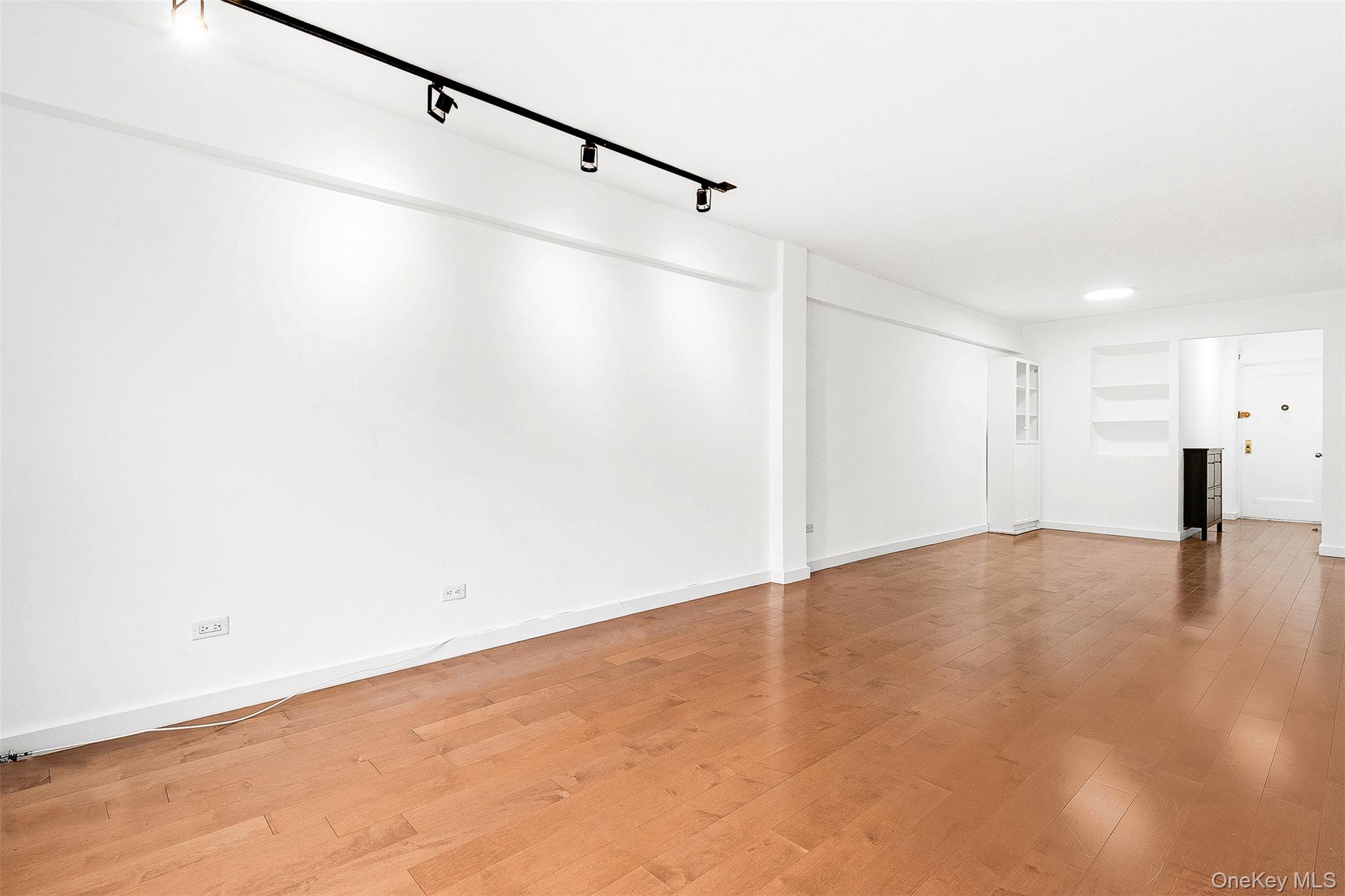 #20 photo, 103-25 68th Avenue, クイーンズ区 Forest Hills , NY 11375