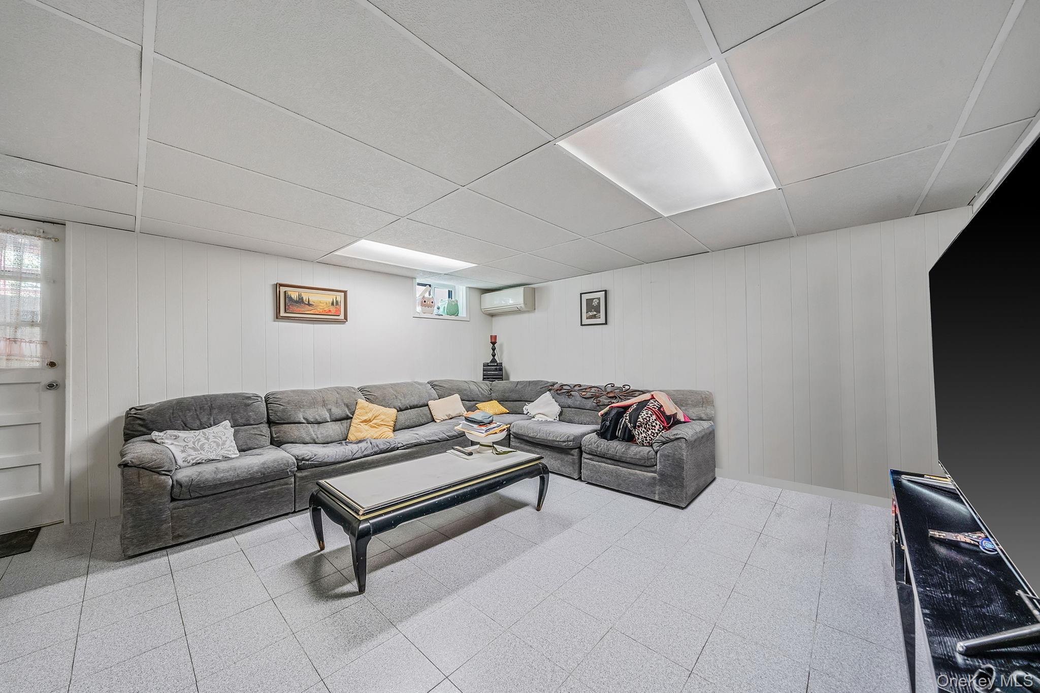 #15 photo, 6002 80th Avenue, クイーンズ区 Glendale , NY 11385