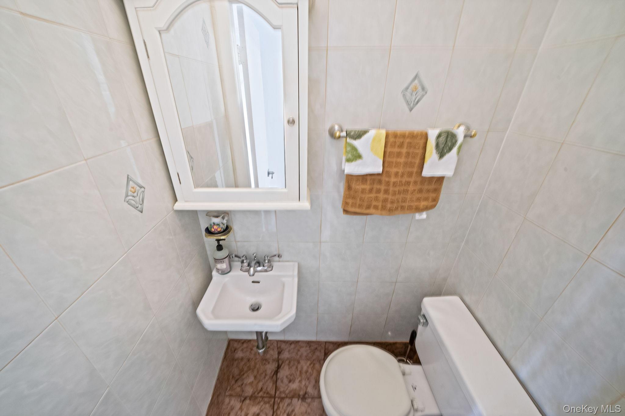 #17 photo, 6002 80th Avenue, クイーンズ区 Glendale , NY 11385