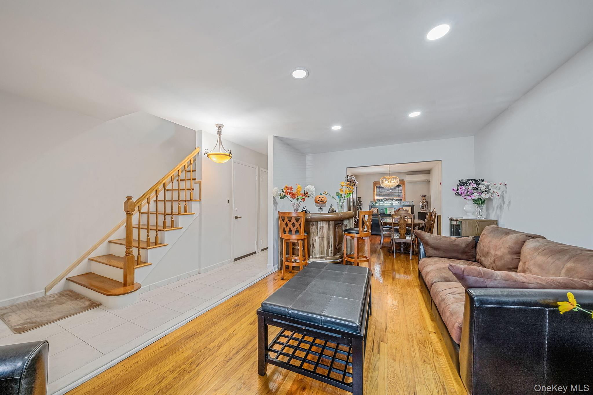 #20 photo, 6002 80th Avenue, クイーンズ区 Glendale , NY 11385