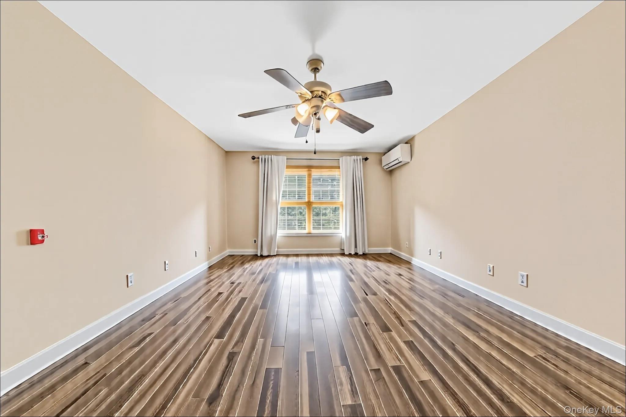 #7 photo, 6002 80th Avenue, クイーンズ区 Glendale , NY 11385