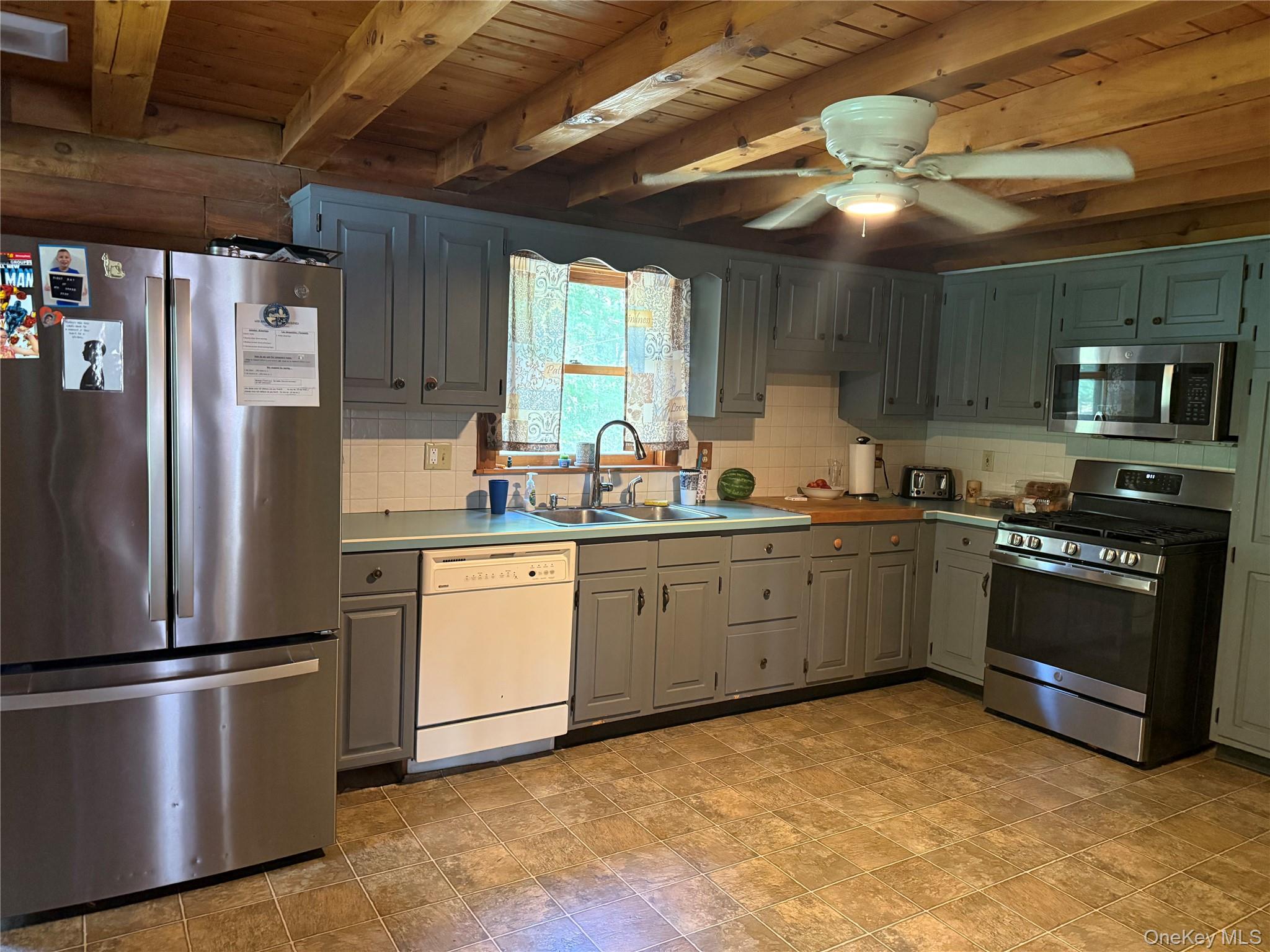 #16 photo, 910 State Route 42, Sparrowbush , NY 12780