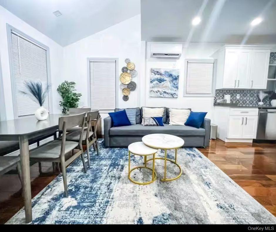 #2 photo, 18825 Keeseville Avenue, Saint Albans , NY 11412