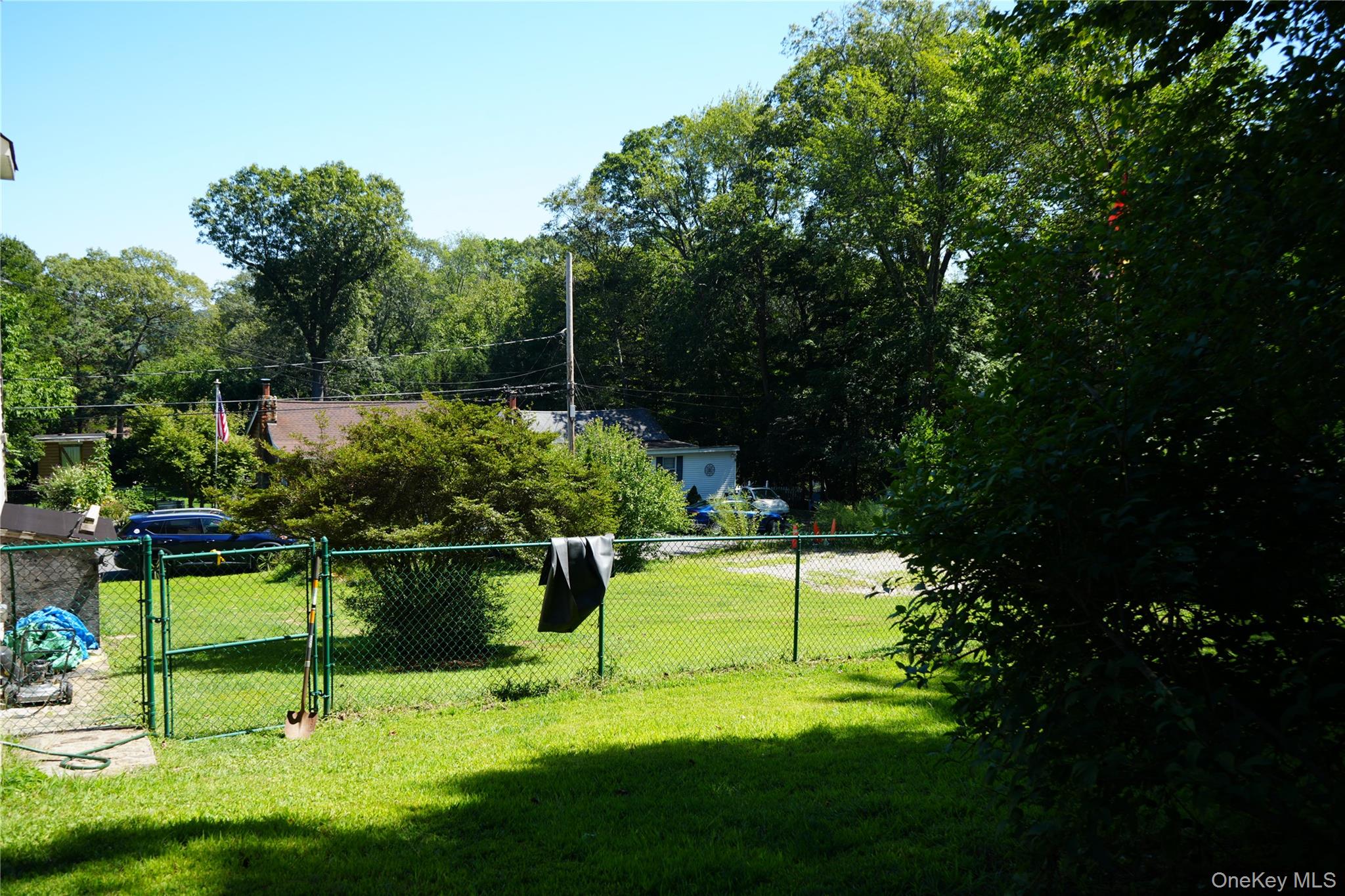 #6 photo, 27 Spruce Street, Lake Peekskill , NY 10537