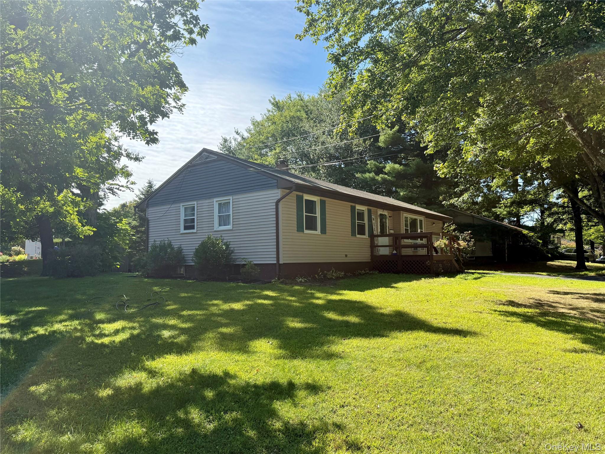 #2 photo, 11 Cambridge Drive, Red Hook , NY 12571